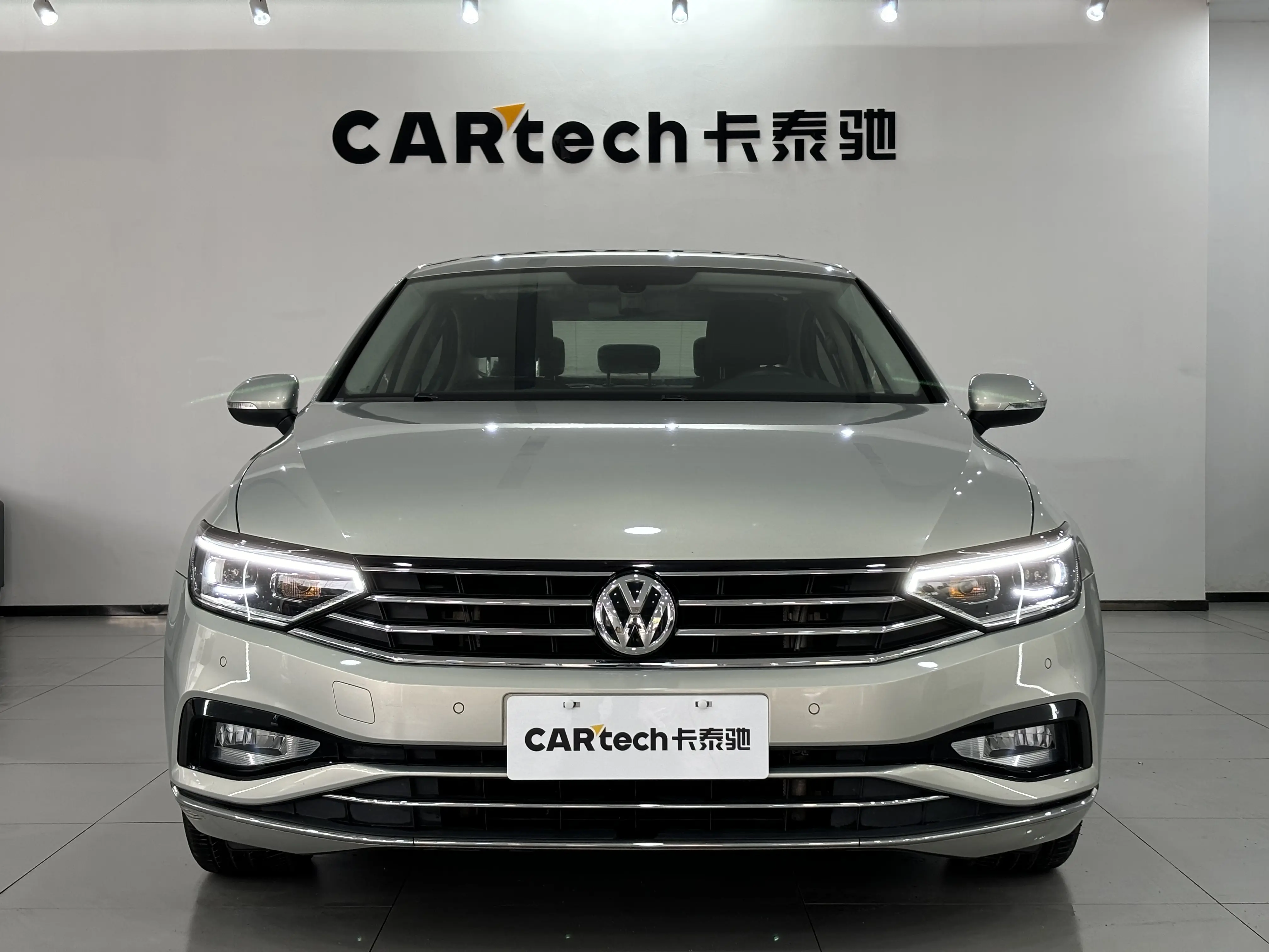 Volkswagen Magotan  из Китая