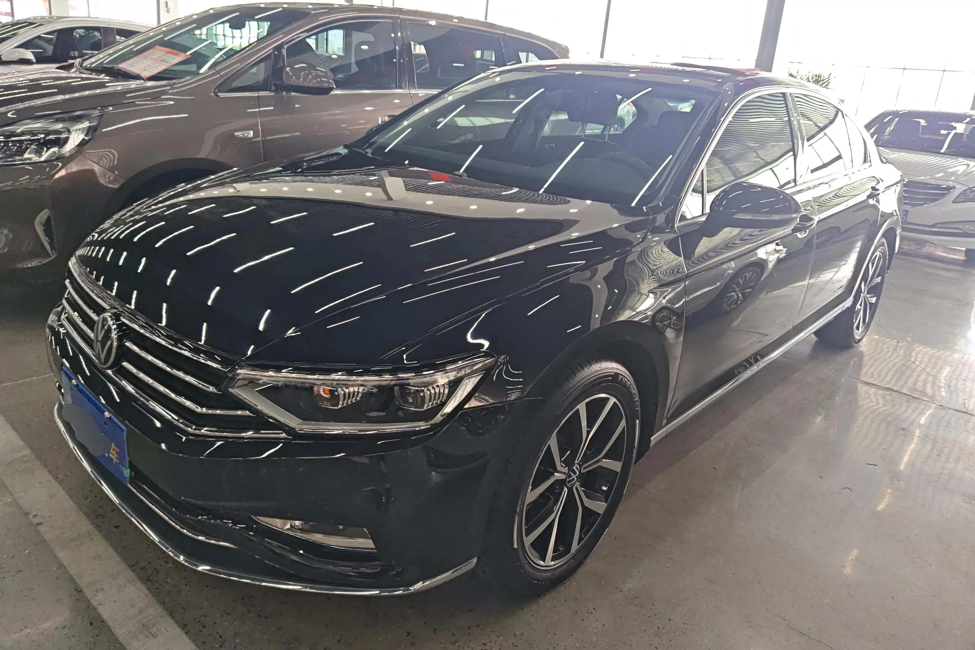 Volkswagen Magotan  из Китая