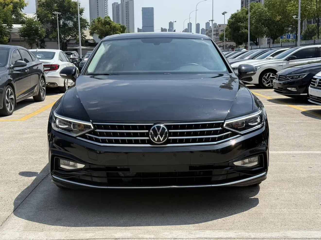 Volkswagen Magotan  из Китая