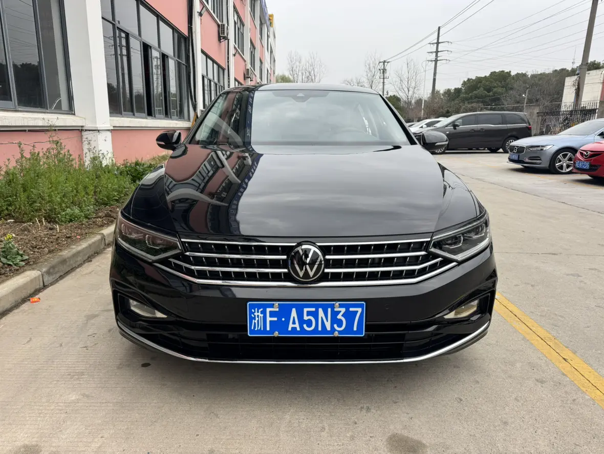 Volkswagen Magotan  из Китая