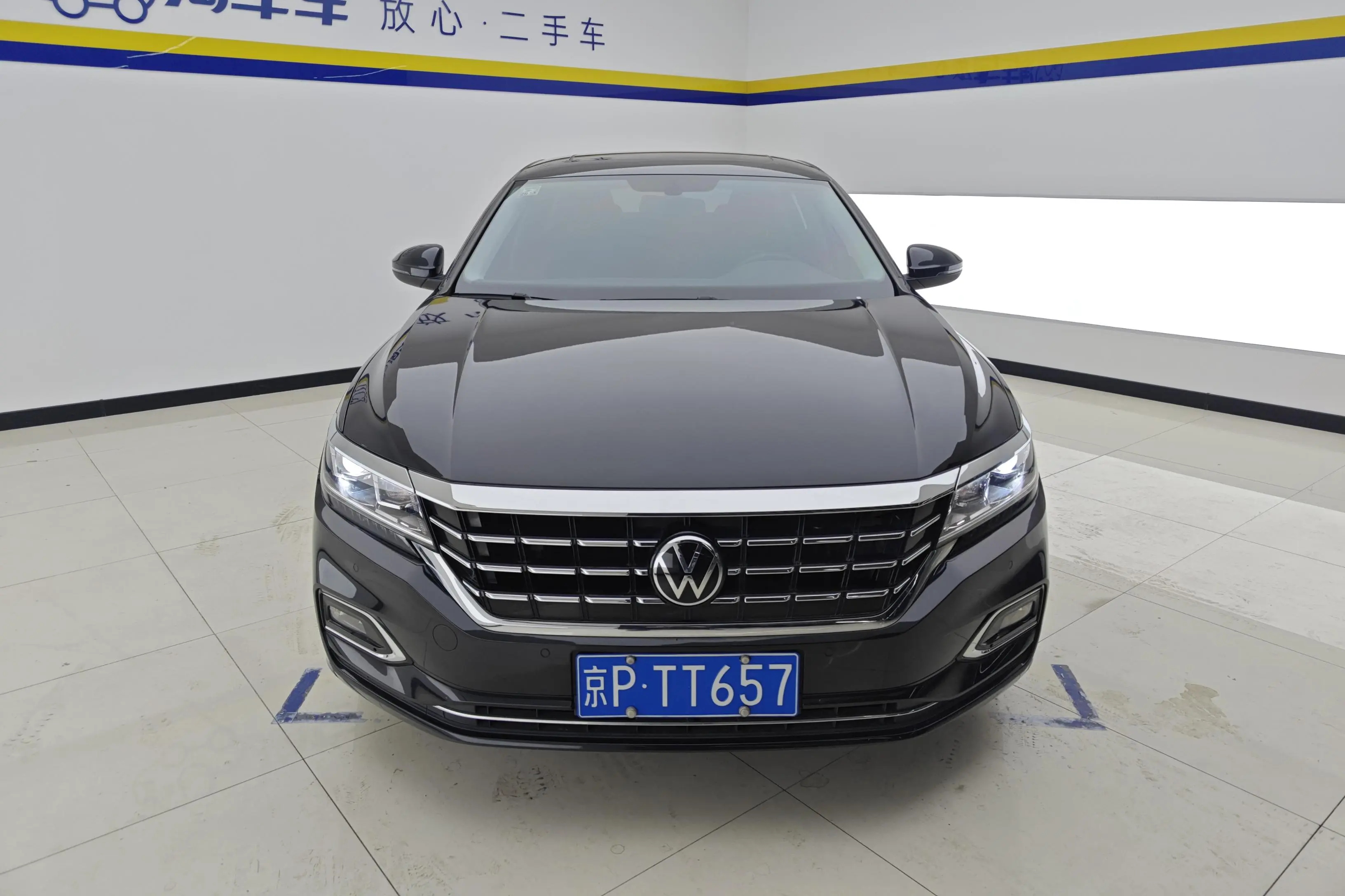 Volkswagen Passat  из Китая