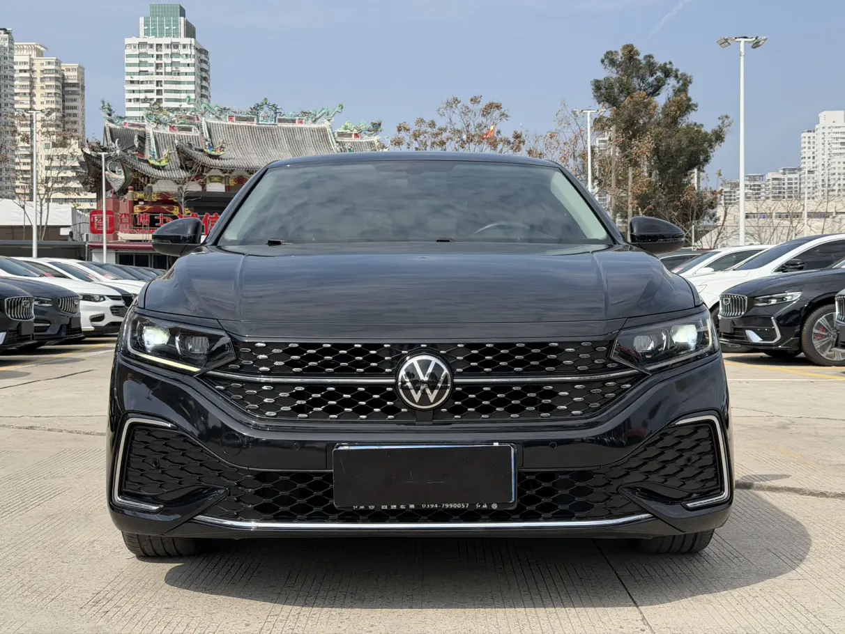 Volkswagen Passat  из Китая