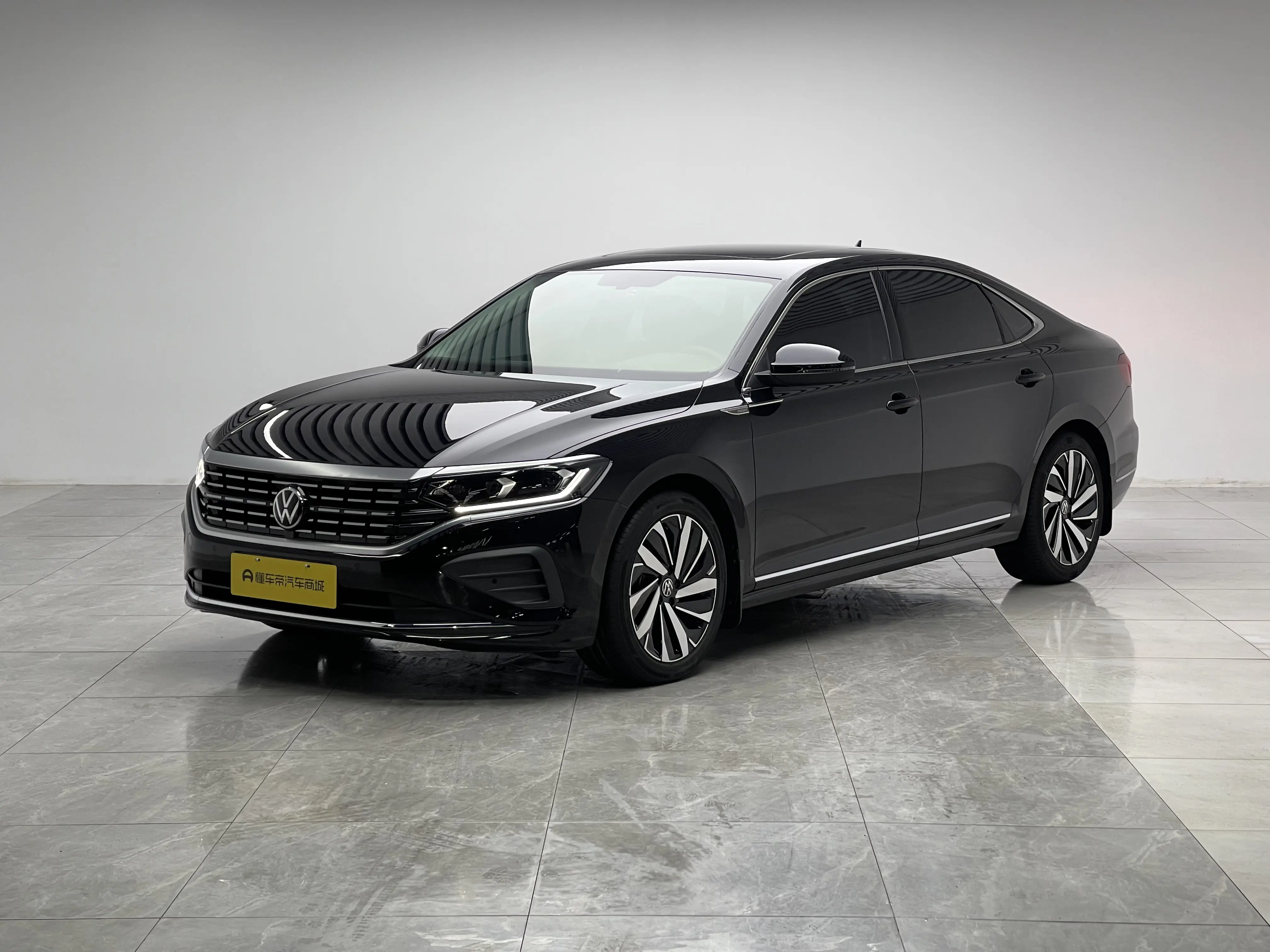 Volkswagen Passat  из Китая