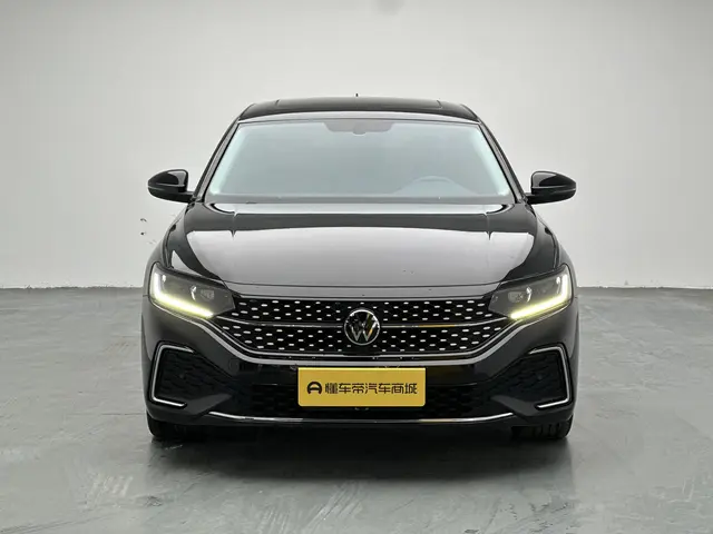 Volkswagen Passat  из Китая