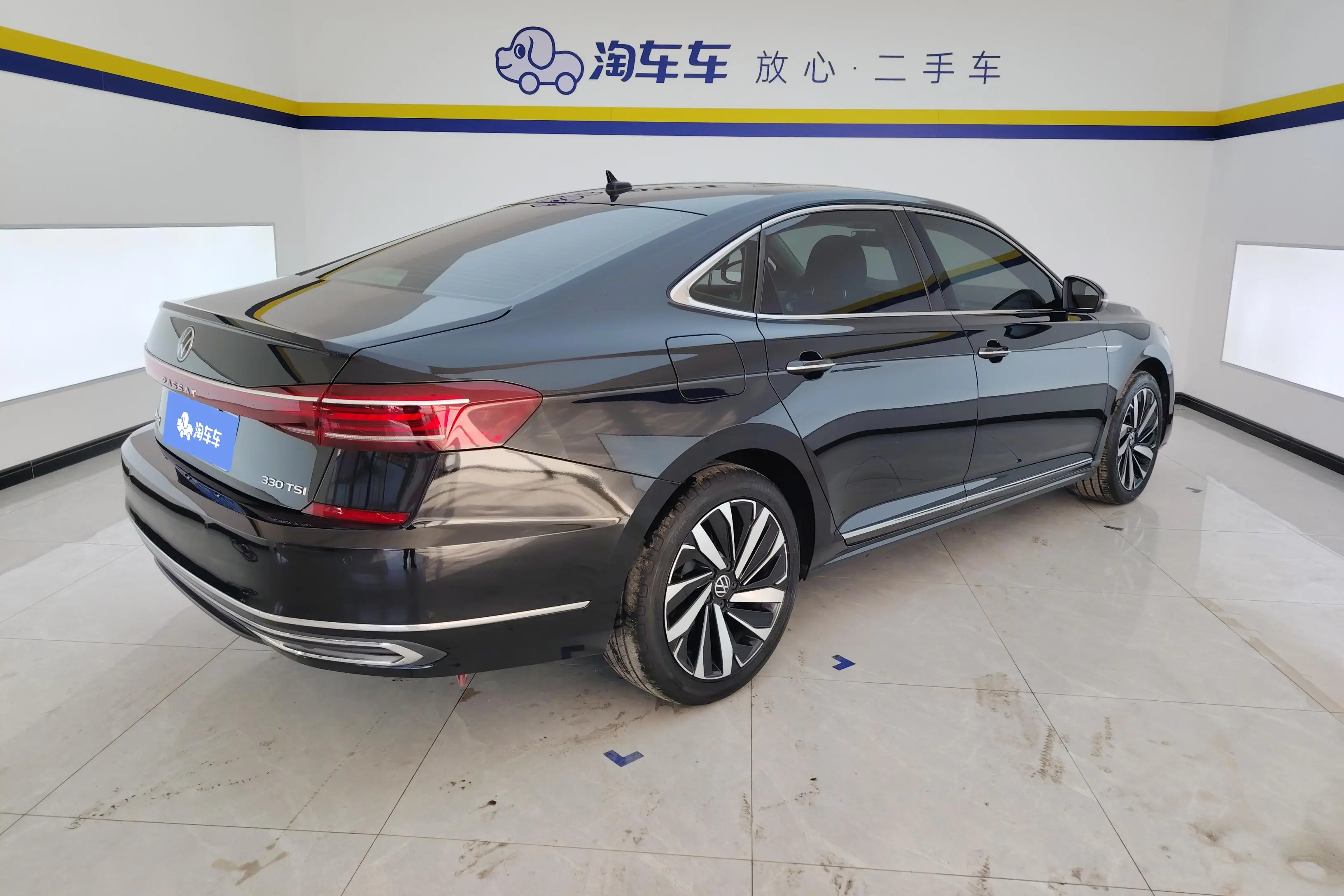 Volkswagen Passat  из Китая