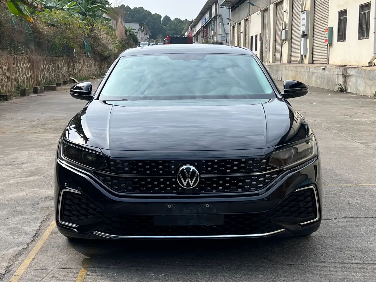Volkswagen Passat  из Китая