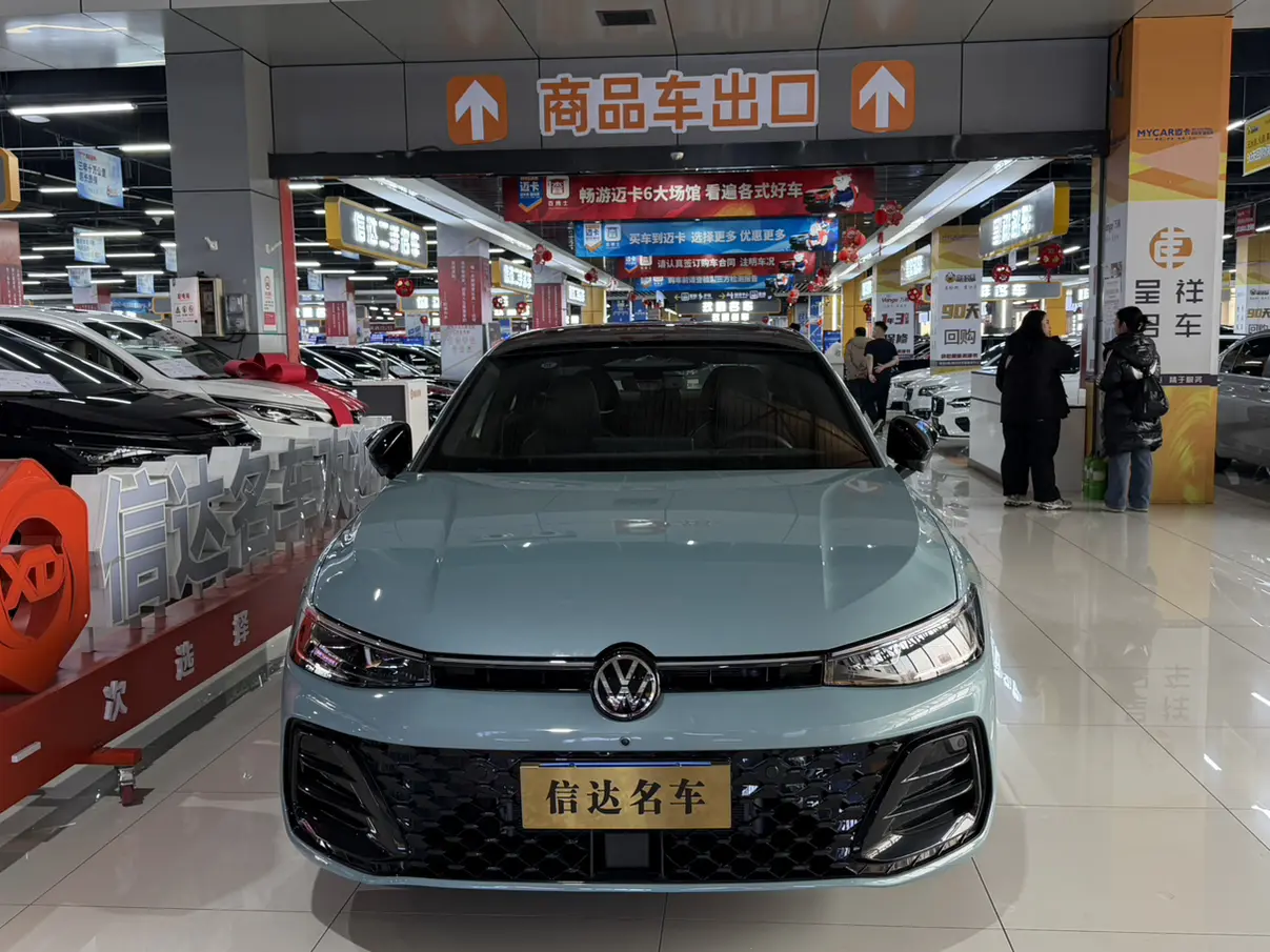 Volkswagen Passat  из Китая