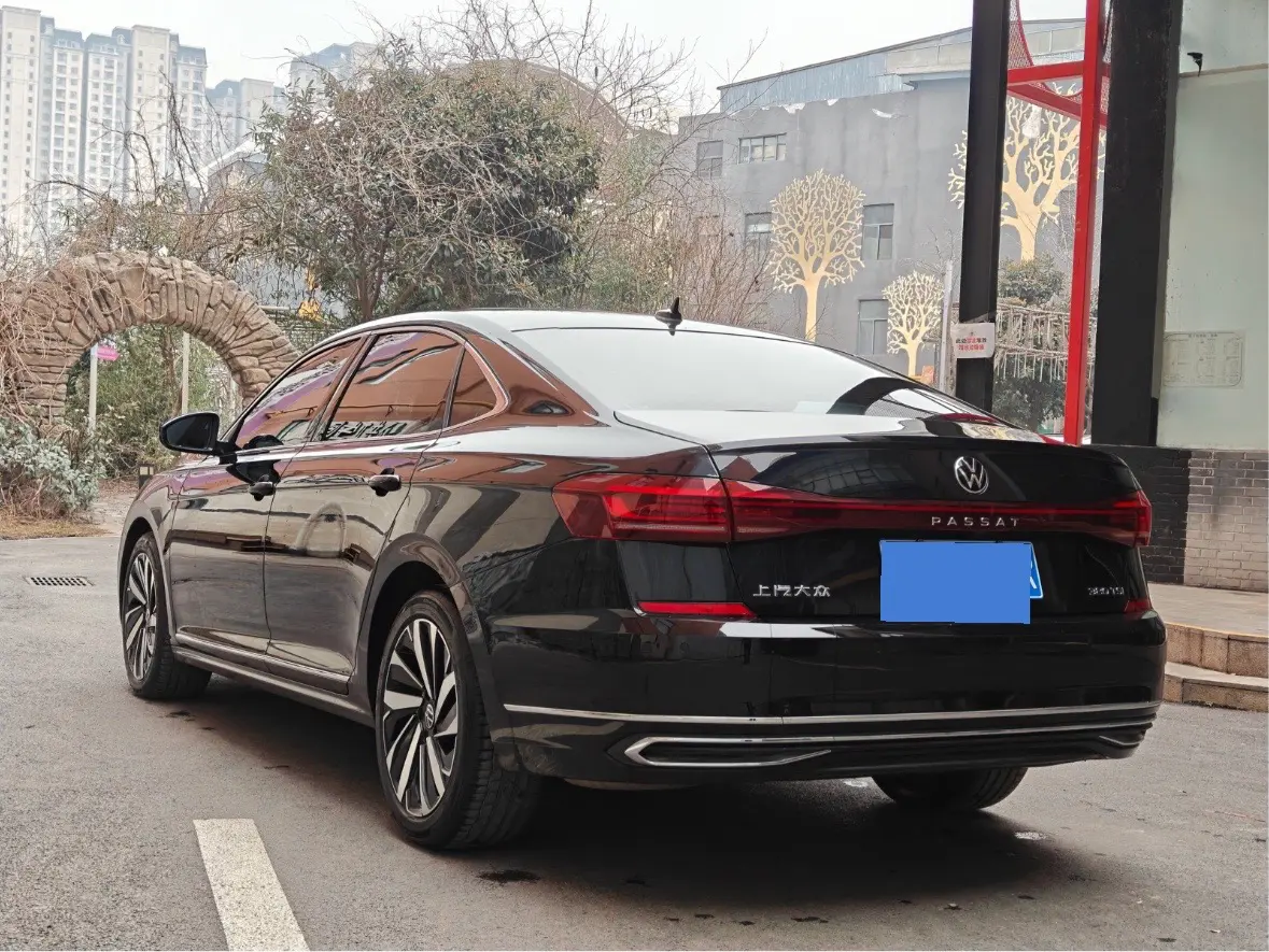 Volkswagen Passat  из Китая
