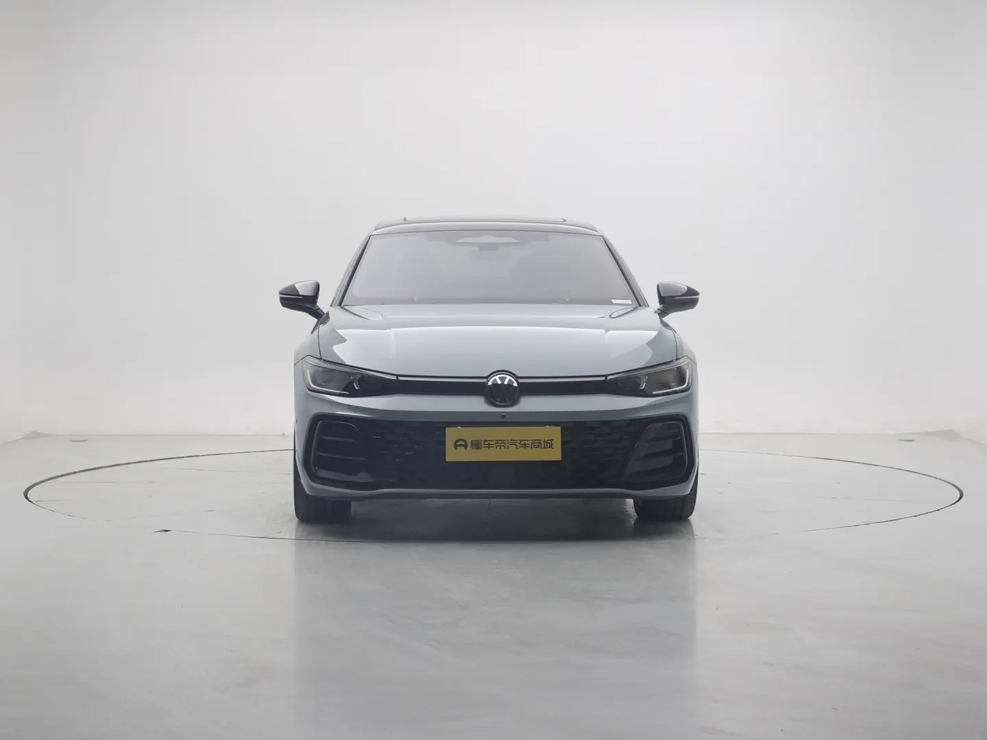 Volkswagen Passat  из Китая