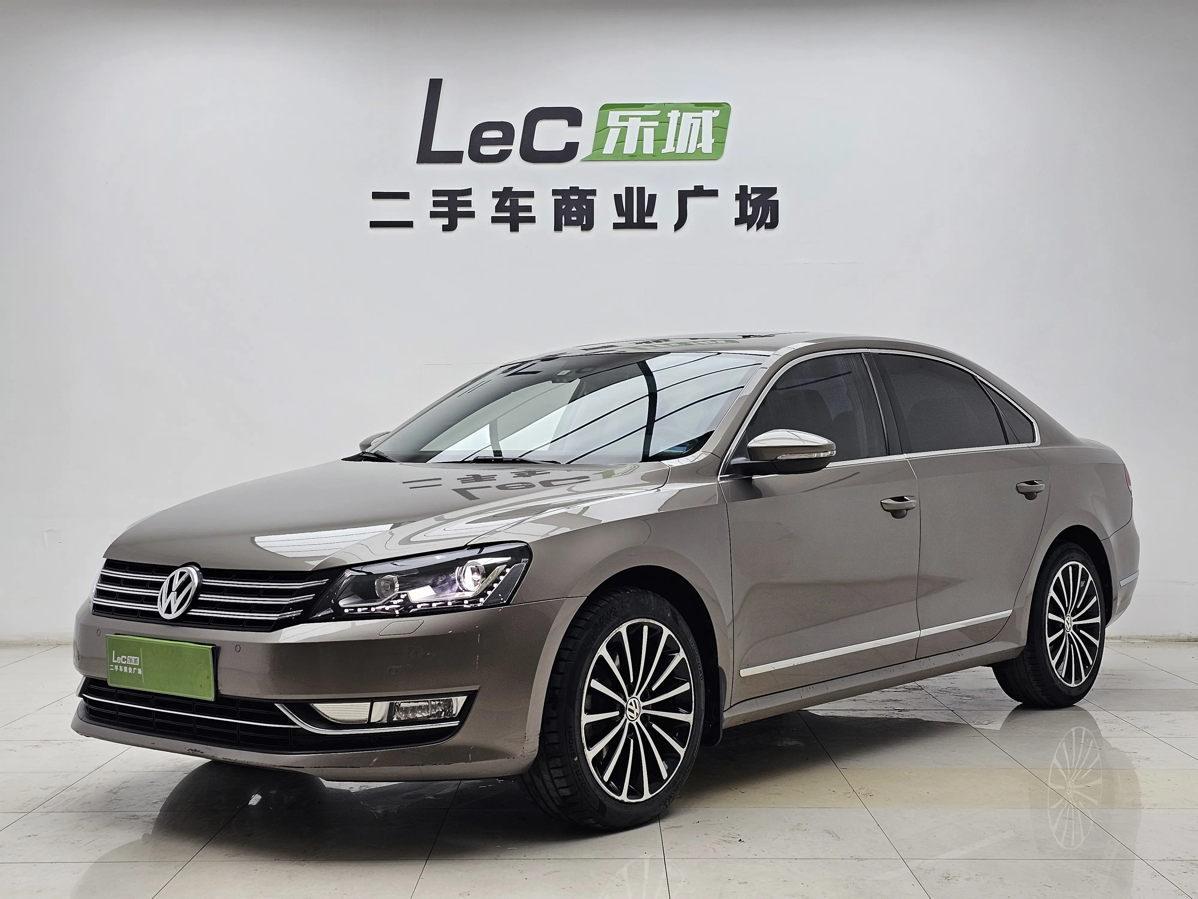 Volkswagen Passat  из Китая