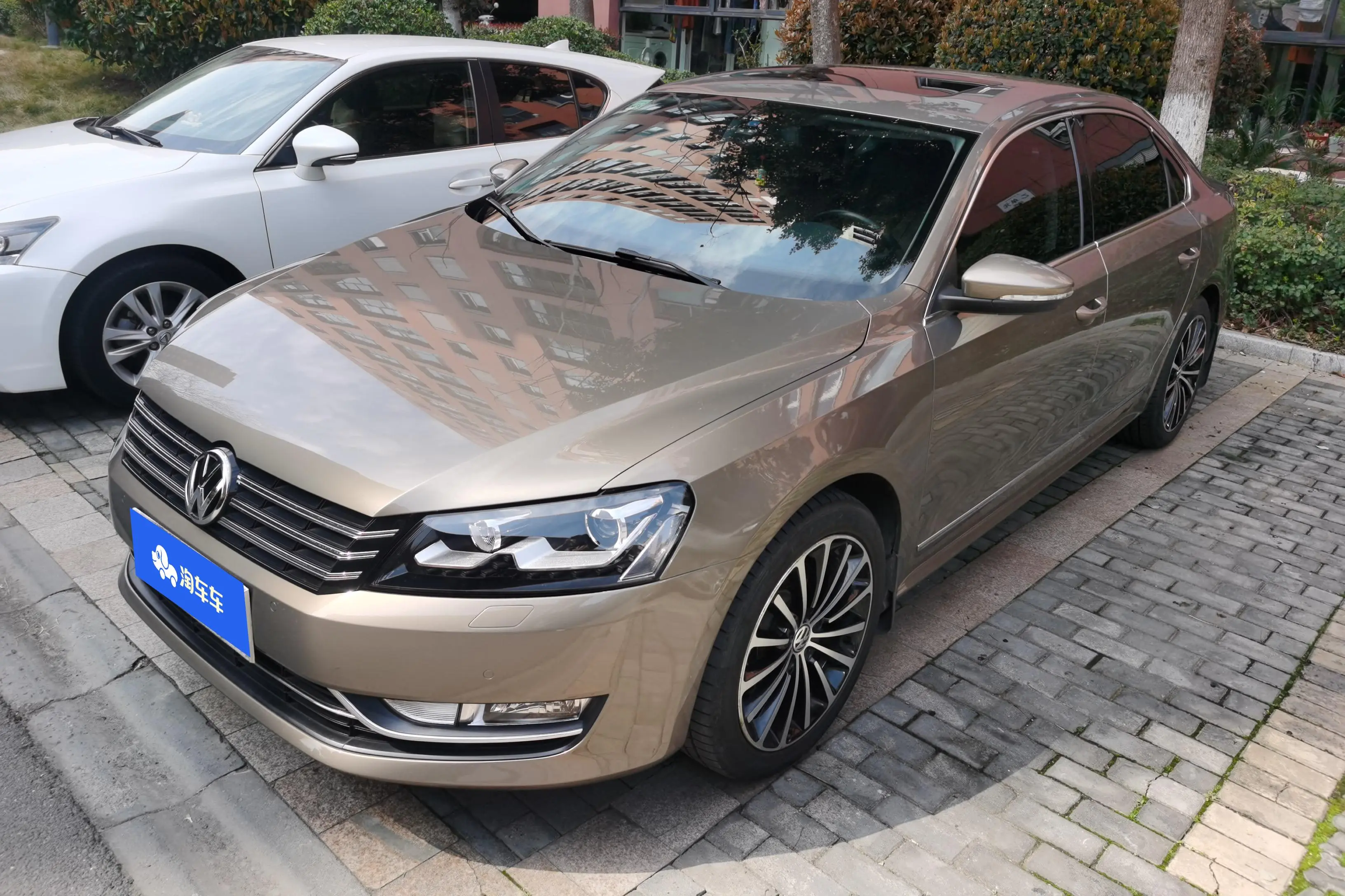 Volkswagen Passat  из Китая