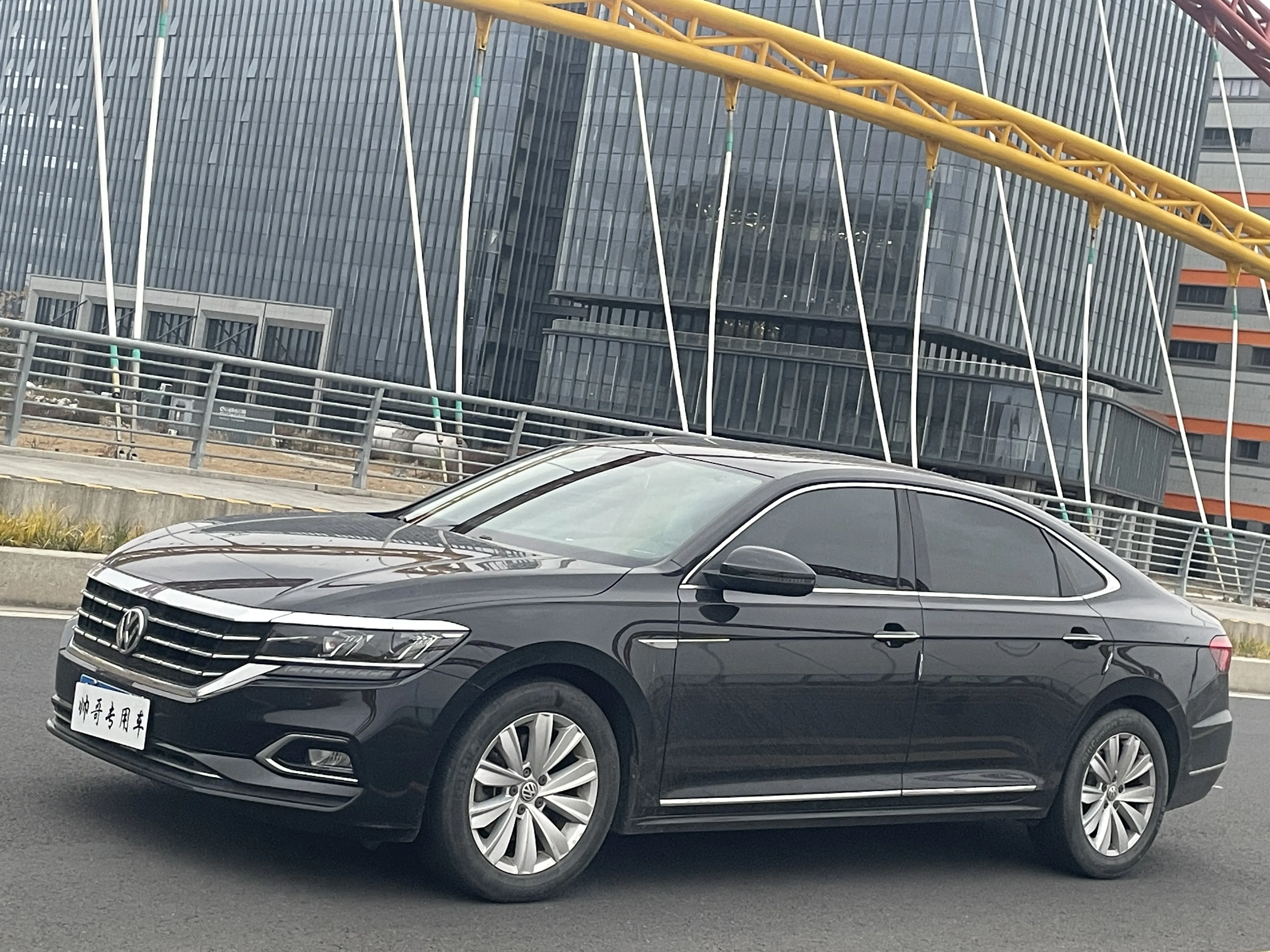 Volkswagen Passat  из Китая