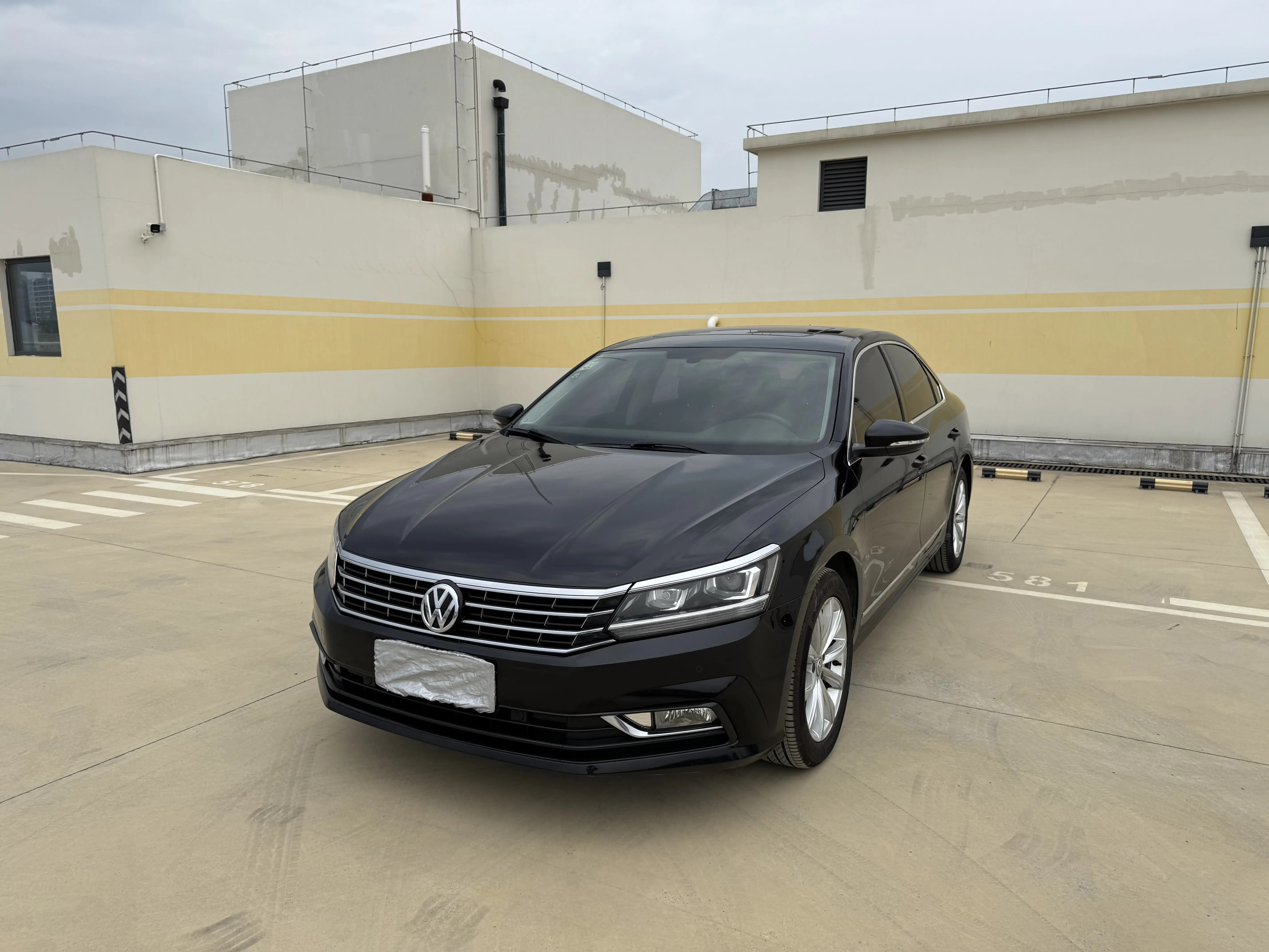 Volkswagen Passat  из Китая