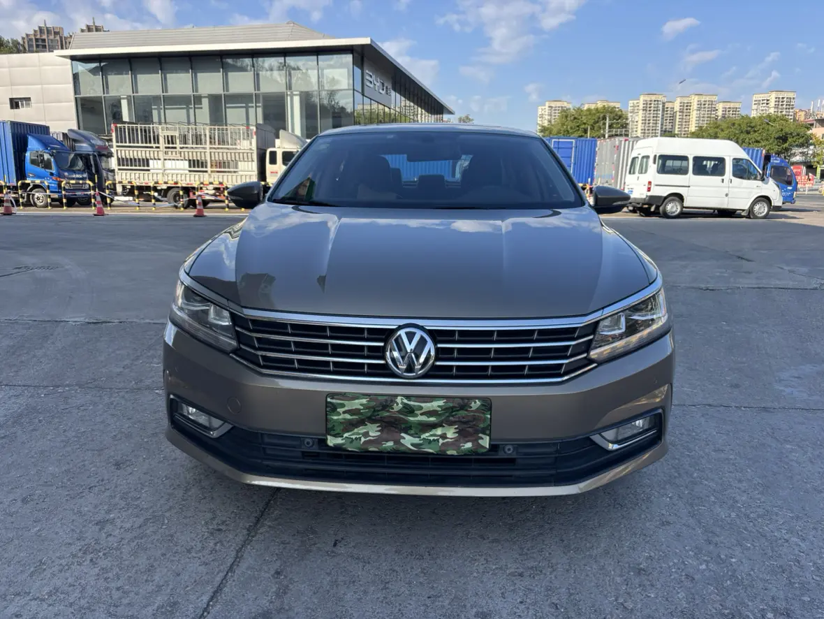 Volkswagen Passat  из Китая