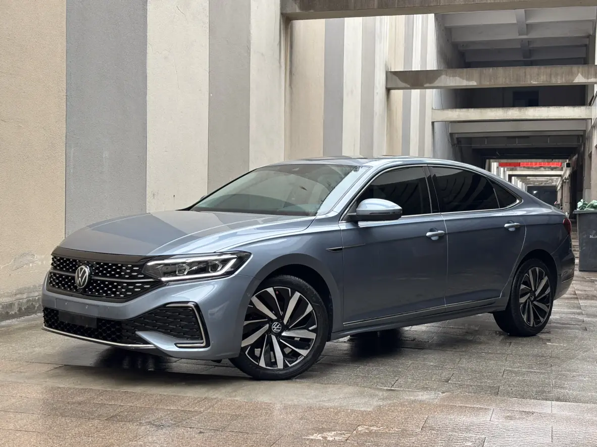 Volkswagen Passat  из Китая