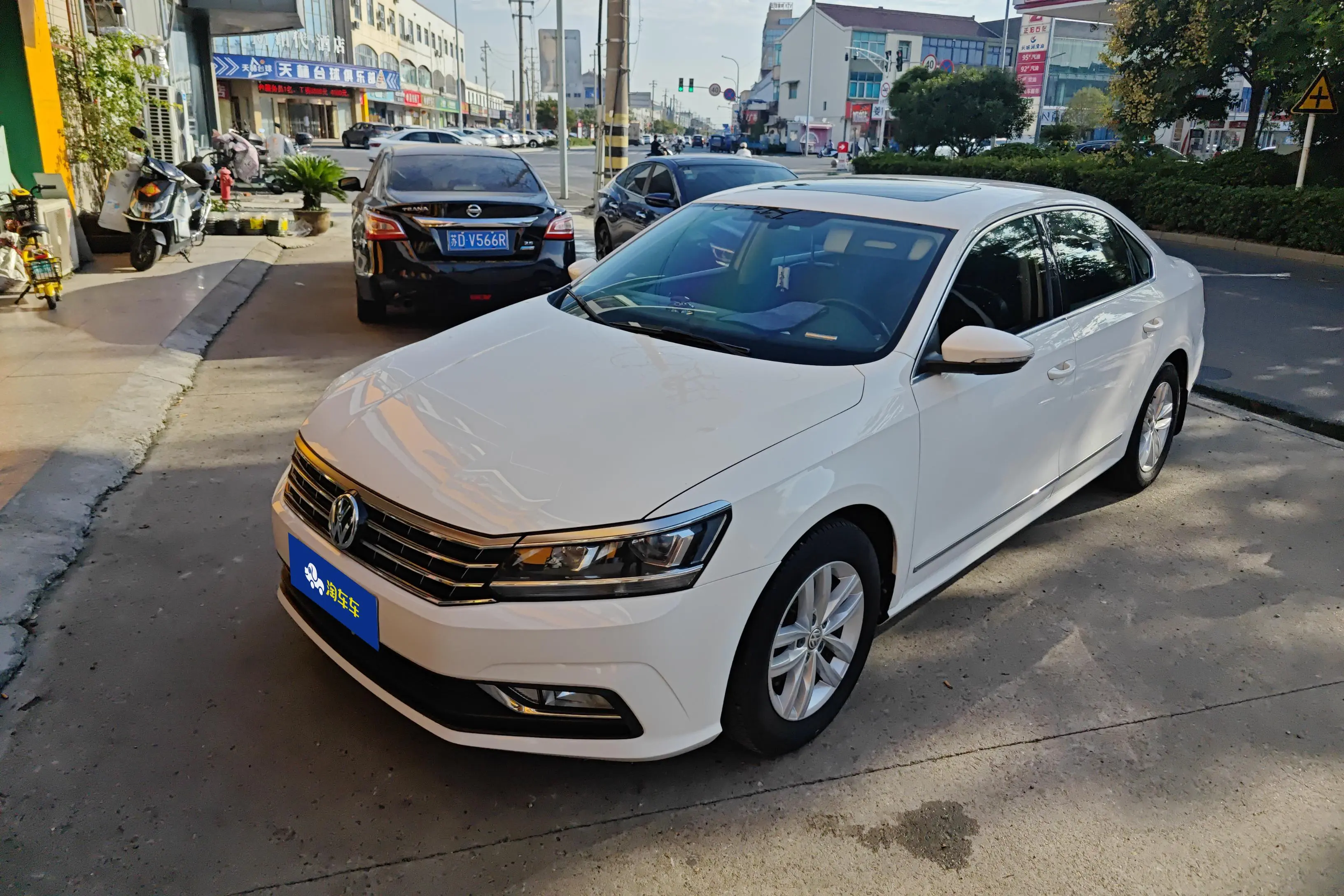 Volkswagen Passat  из Китая