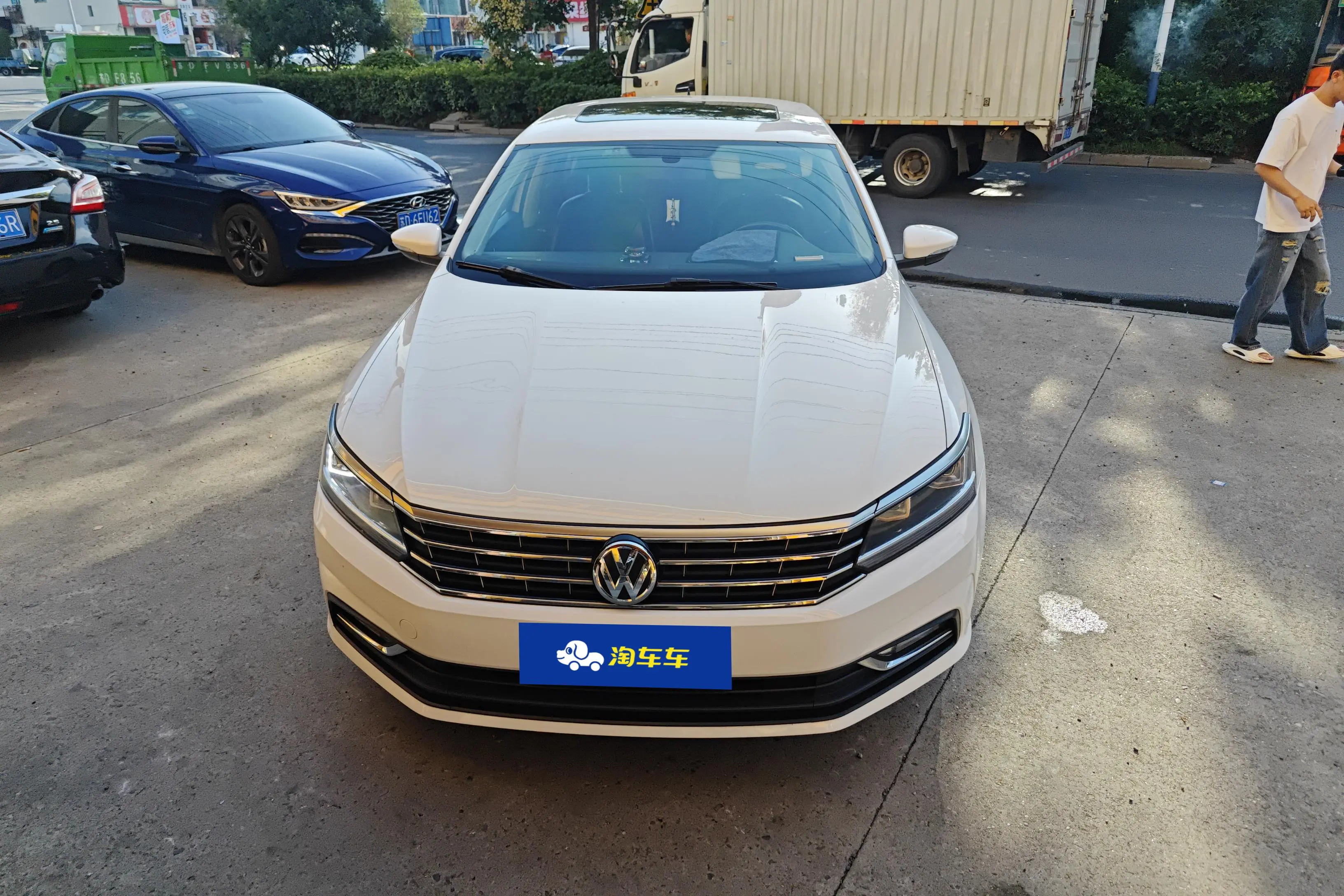 Volkswagen Passat  из Китая