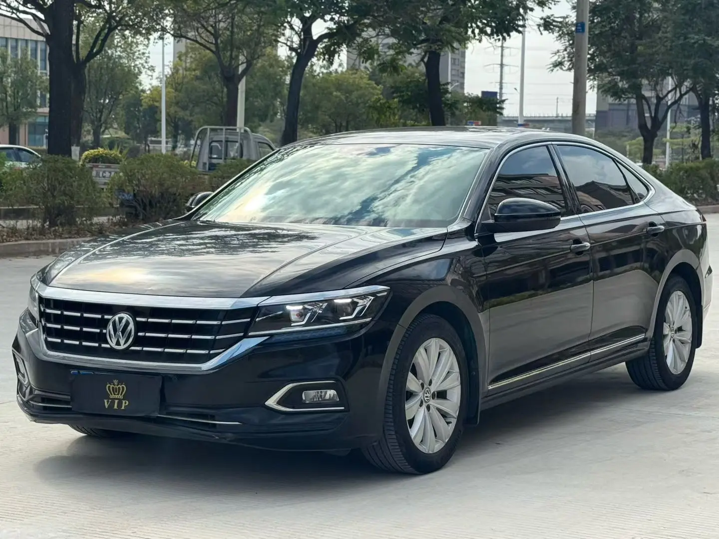 Volkswagen Passat  из Китая