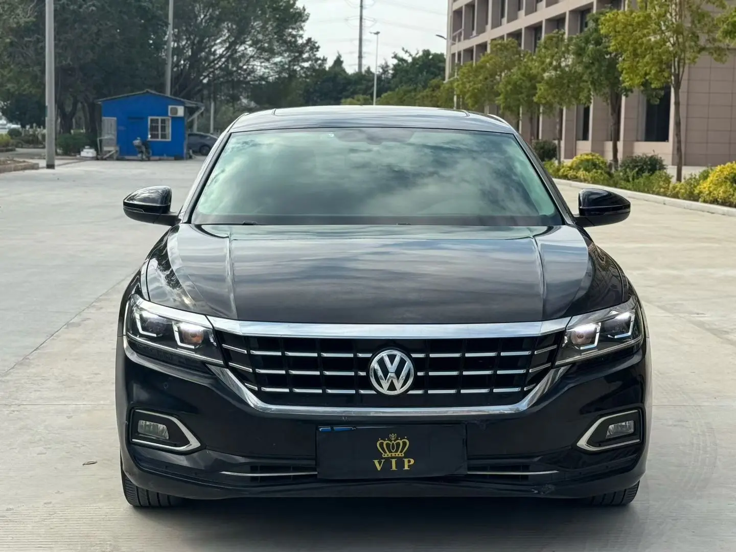 Volkswagen Passat  из Китая