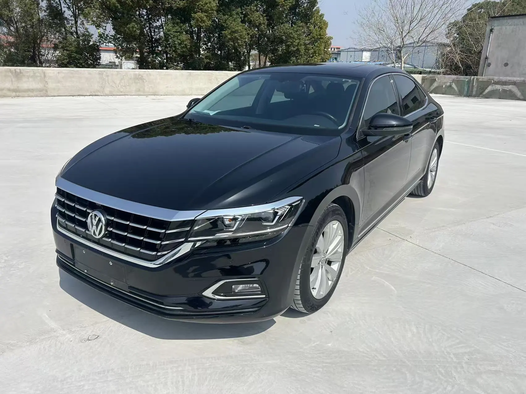 Volkswagen Passat  из Китая