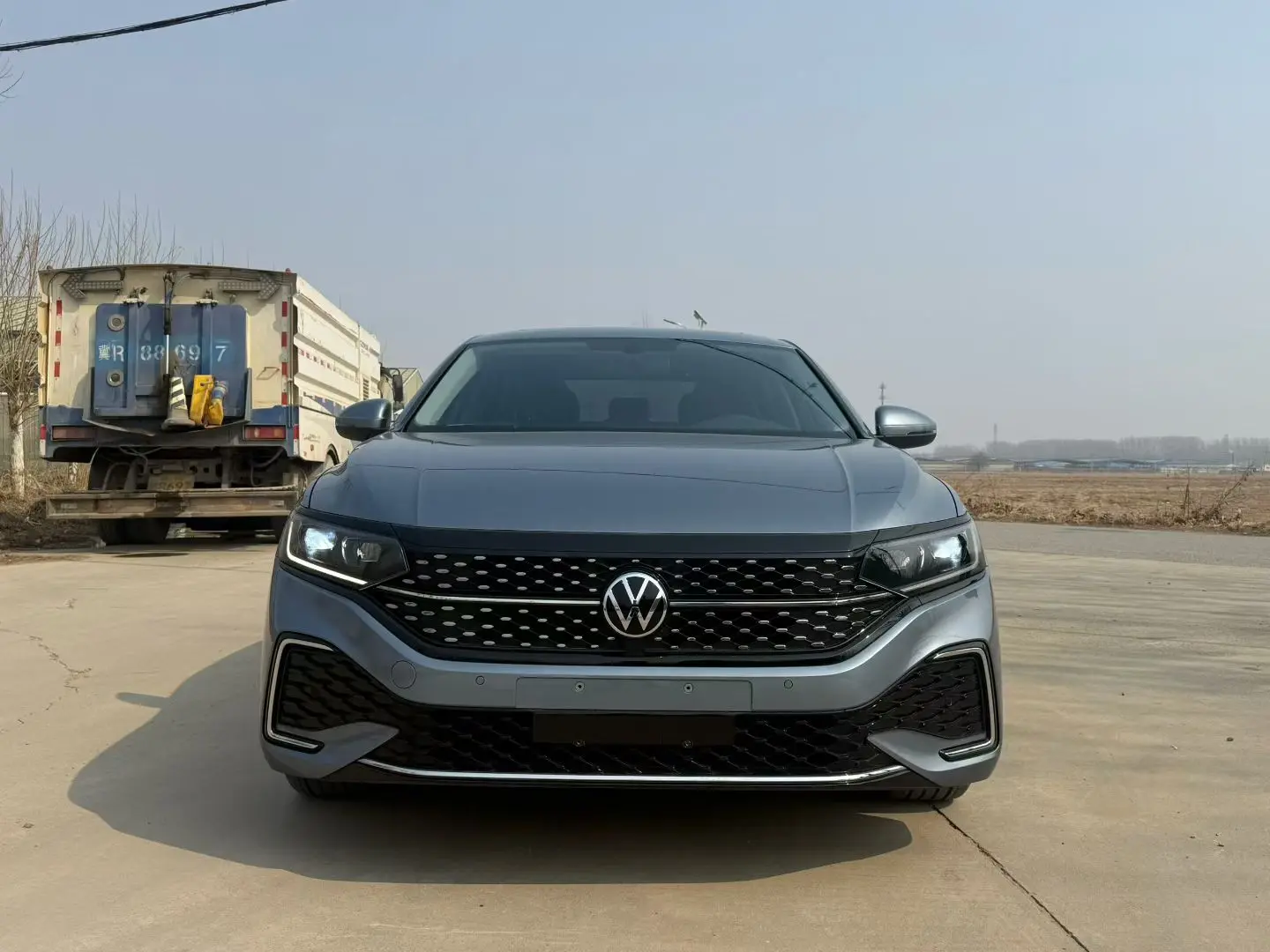 Volkswagen Passat  из Китая