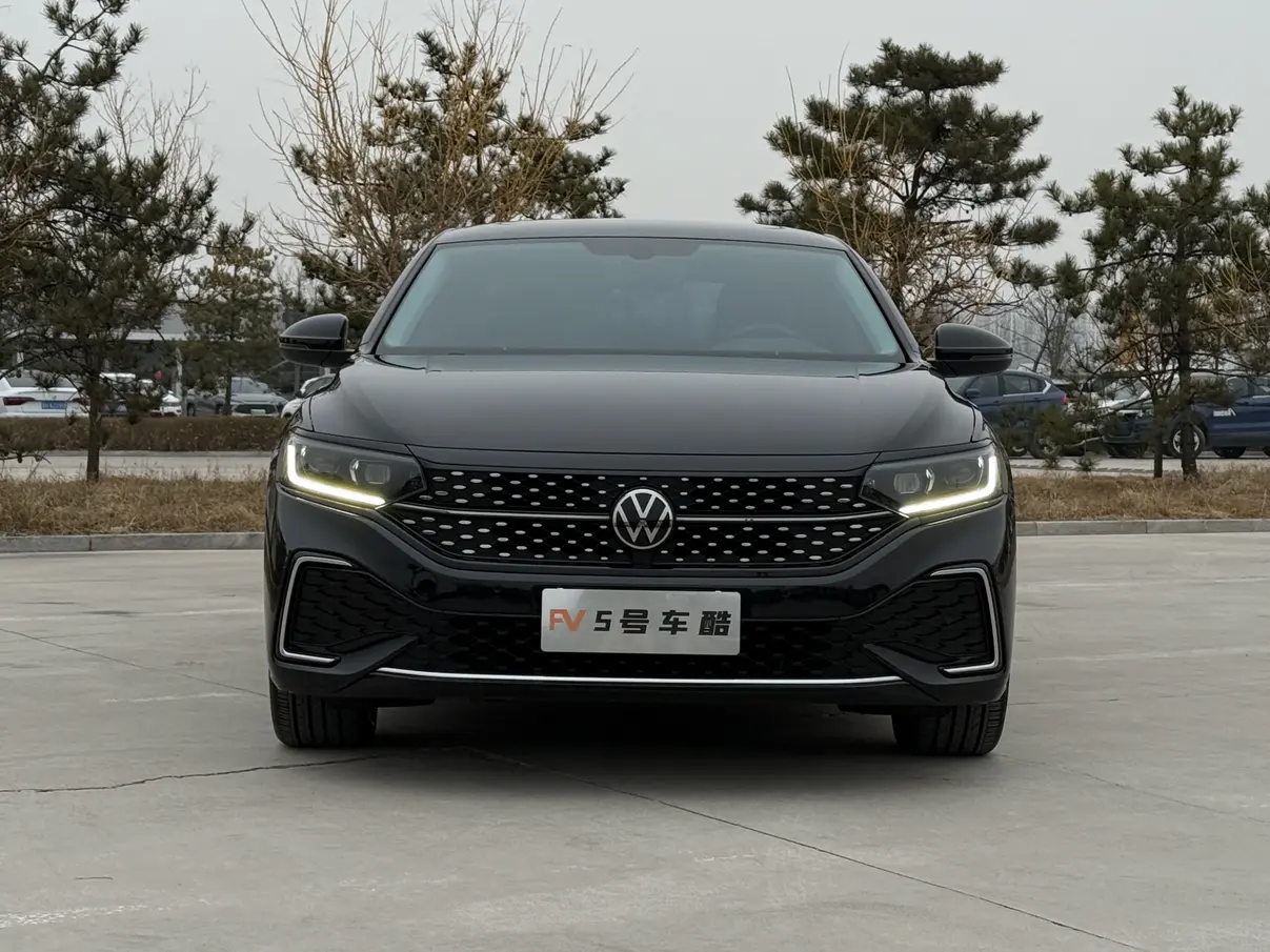 Volkswagen Passat  из Китая