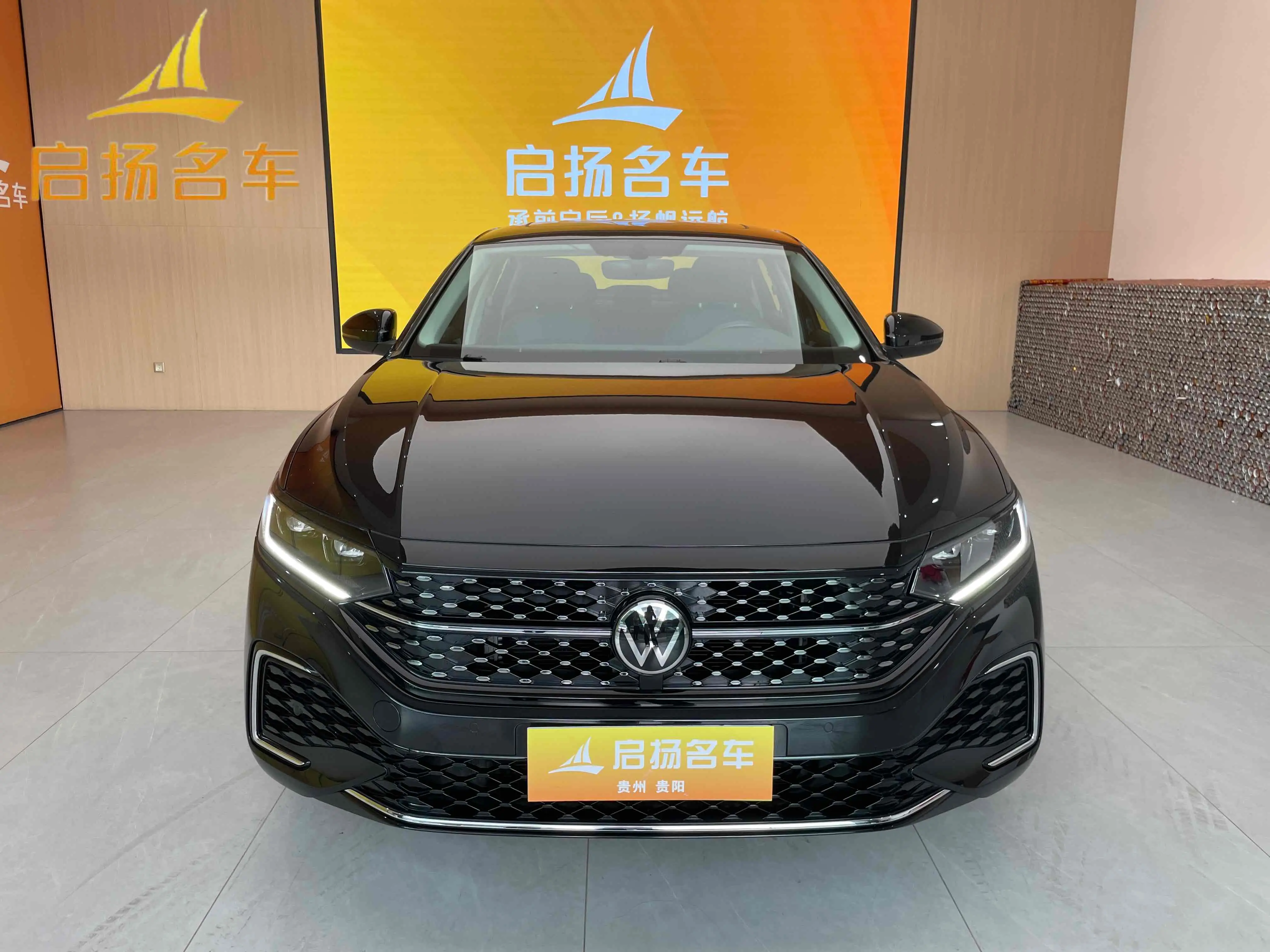 Volkswagen Passat  из Китая