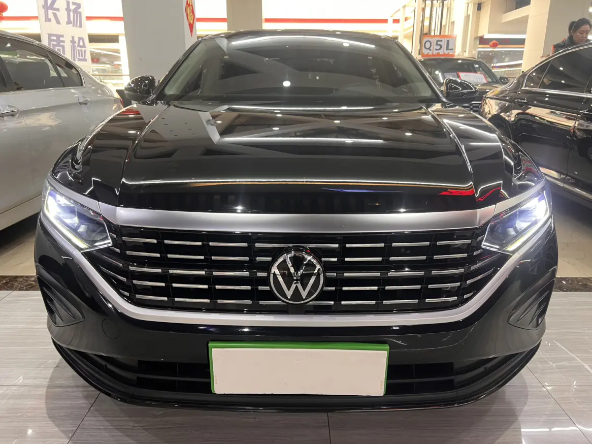 Volkswagen Passat  из Китая