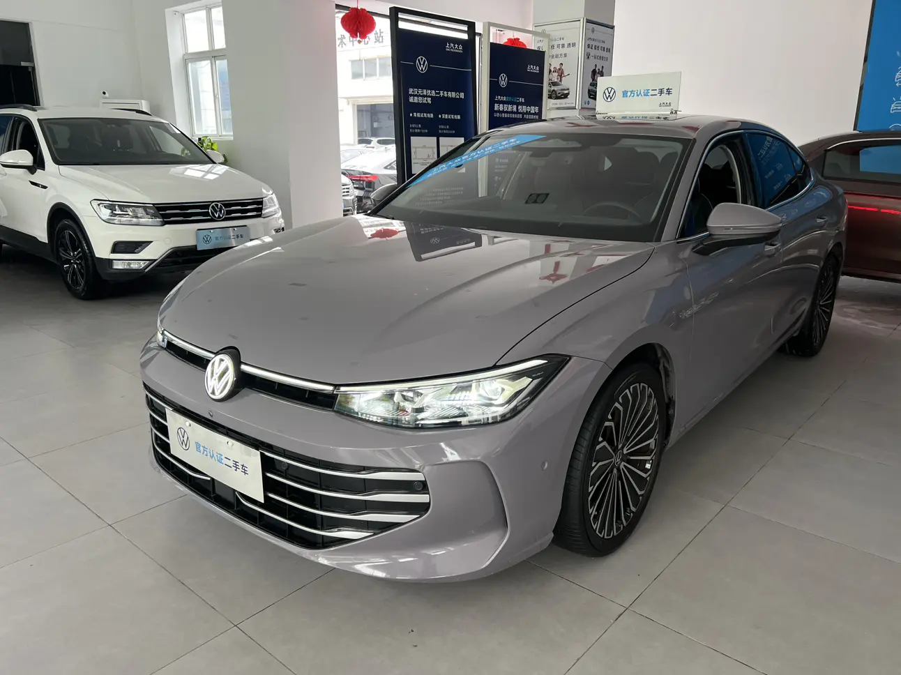 Volkswagen Passat  из Китая