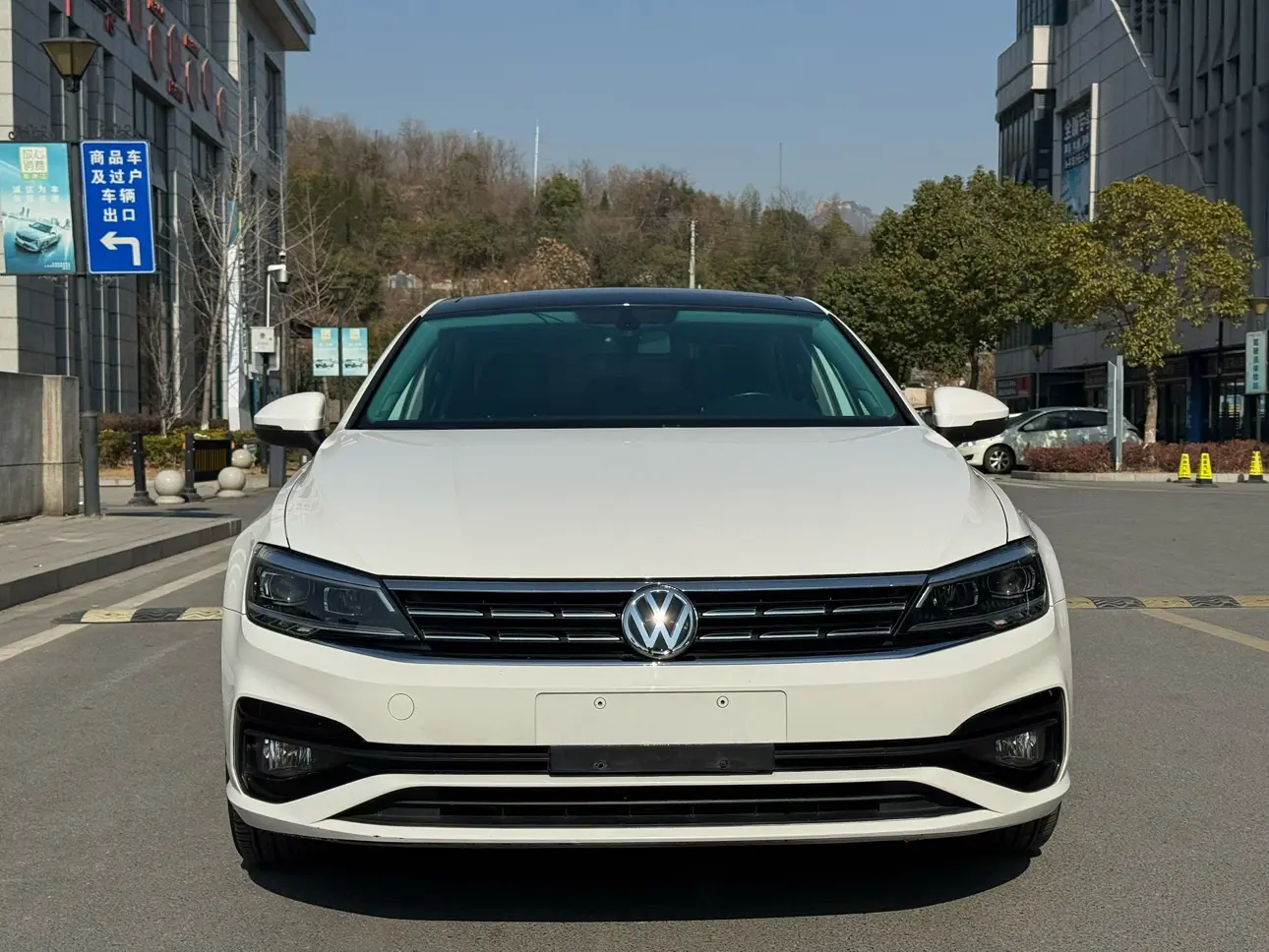 Volkswagen Lamando (Lingdu)  из Китая