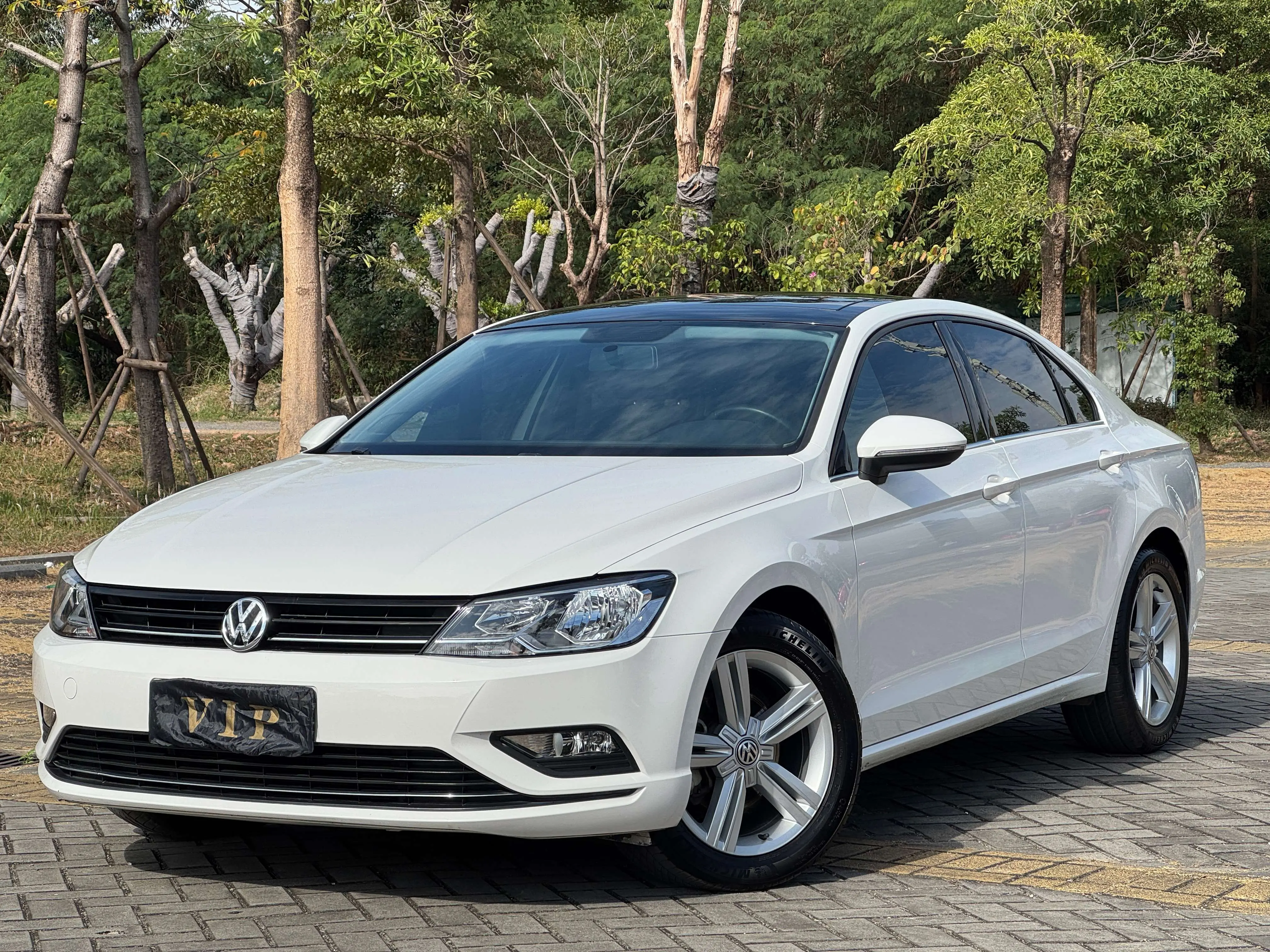 Volkswagen Lamando (Lingdu)  из Китая