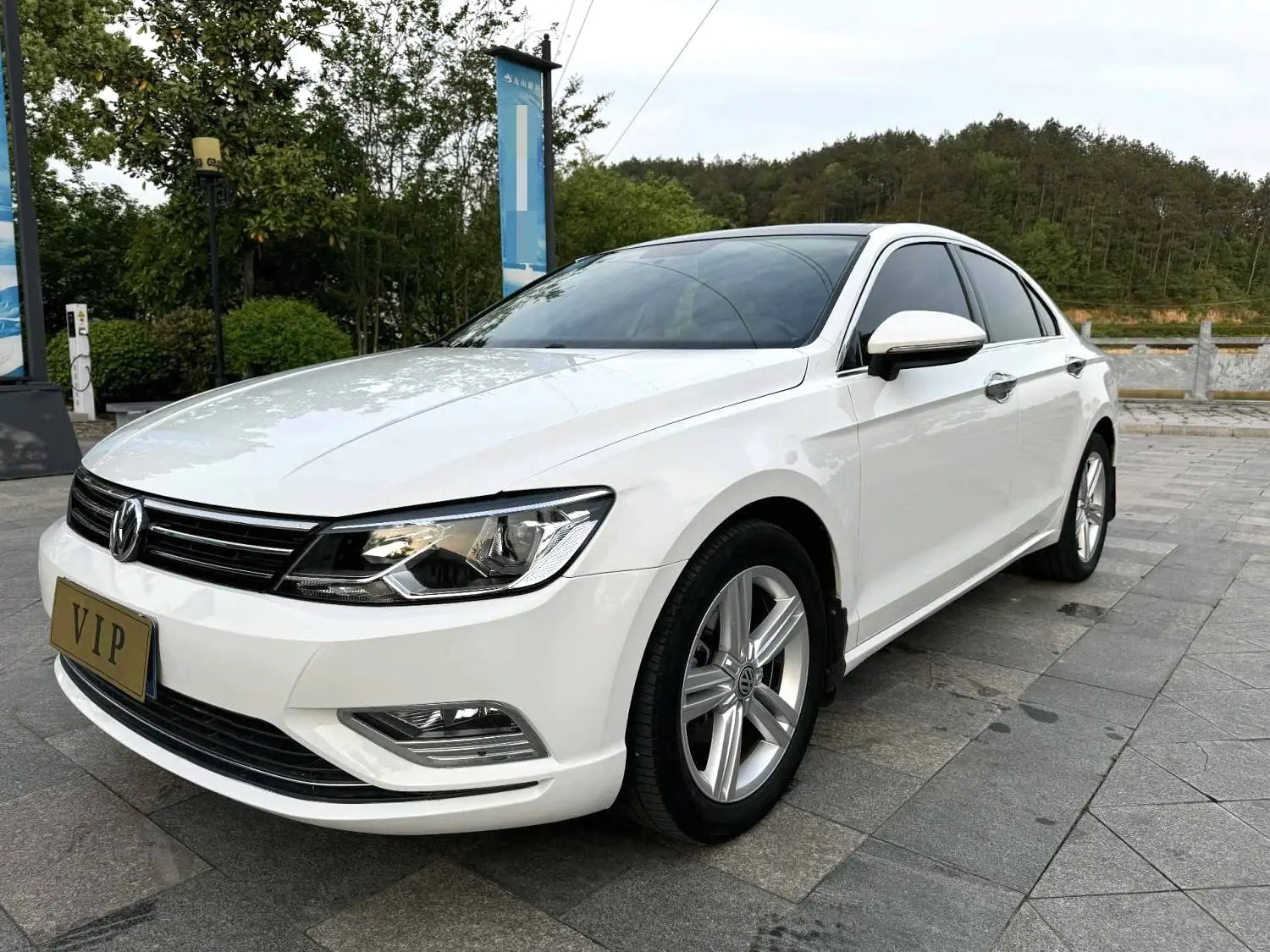 Volkswagen Lamando (Lingdu)  из Китая