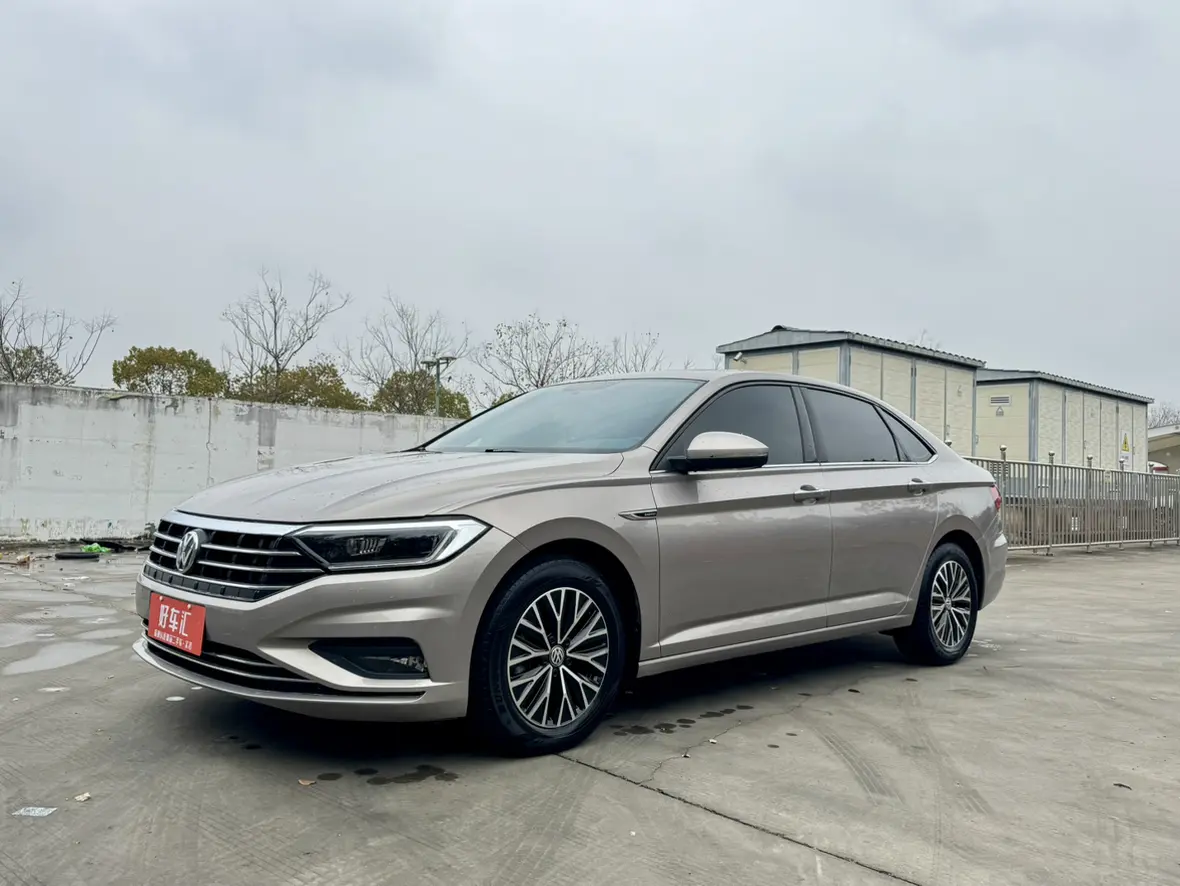 Volkswagen Sagitar  из Китая