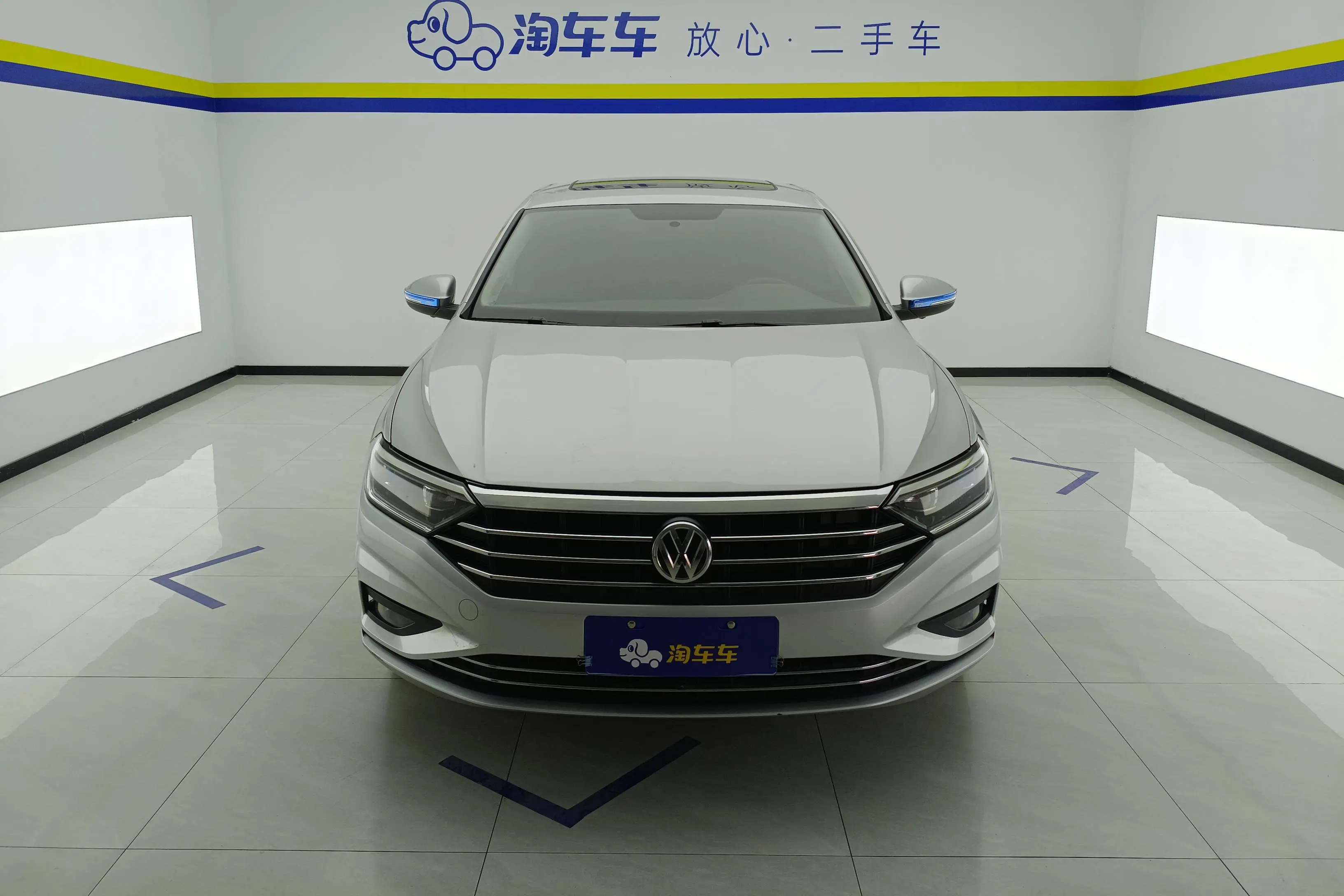 Volkswagen Sagitar  из Китая