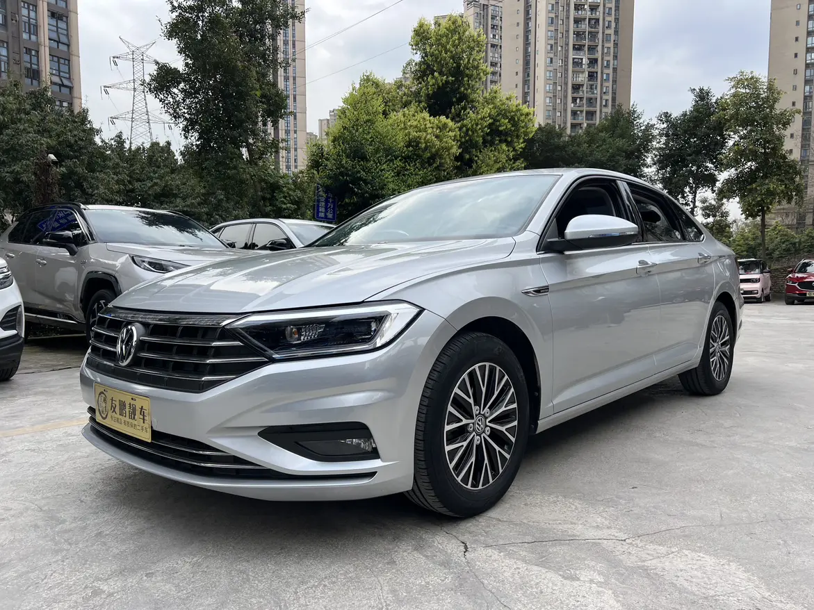 Volkswagen Sagitar  из Китая