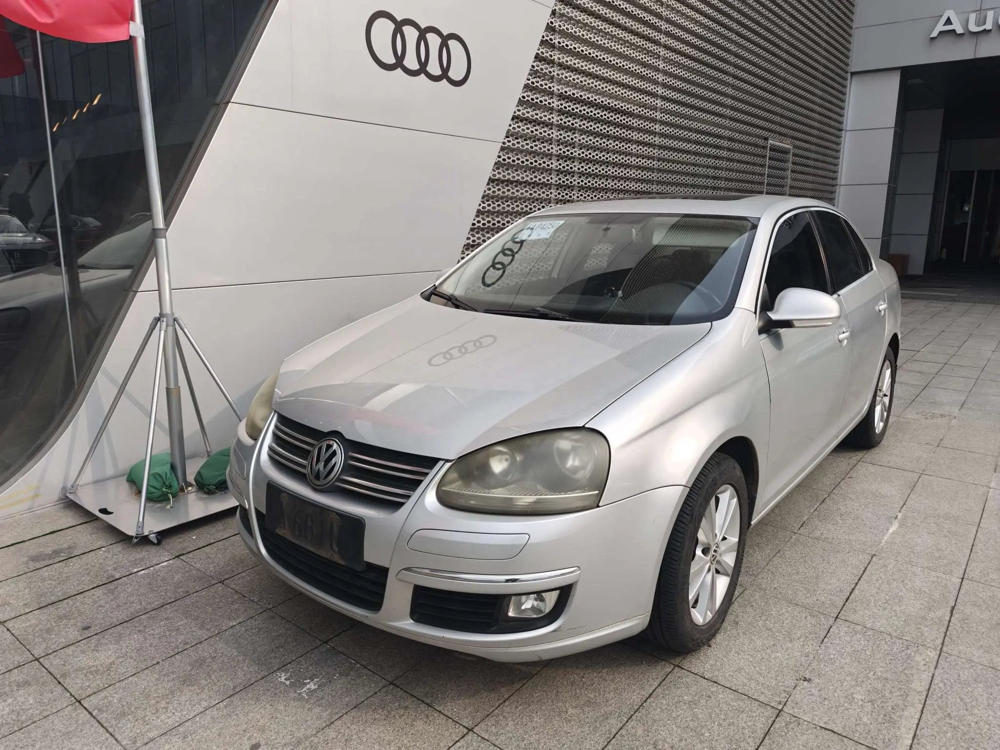 Volkswagen Sagitar  из Китая