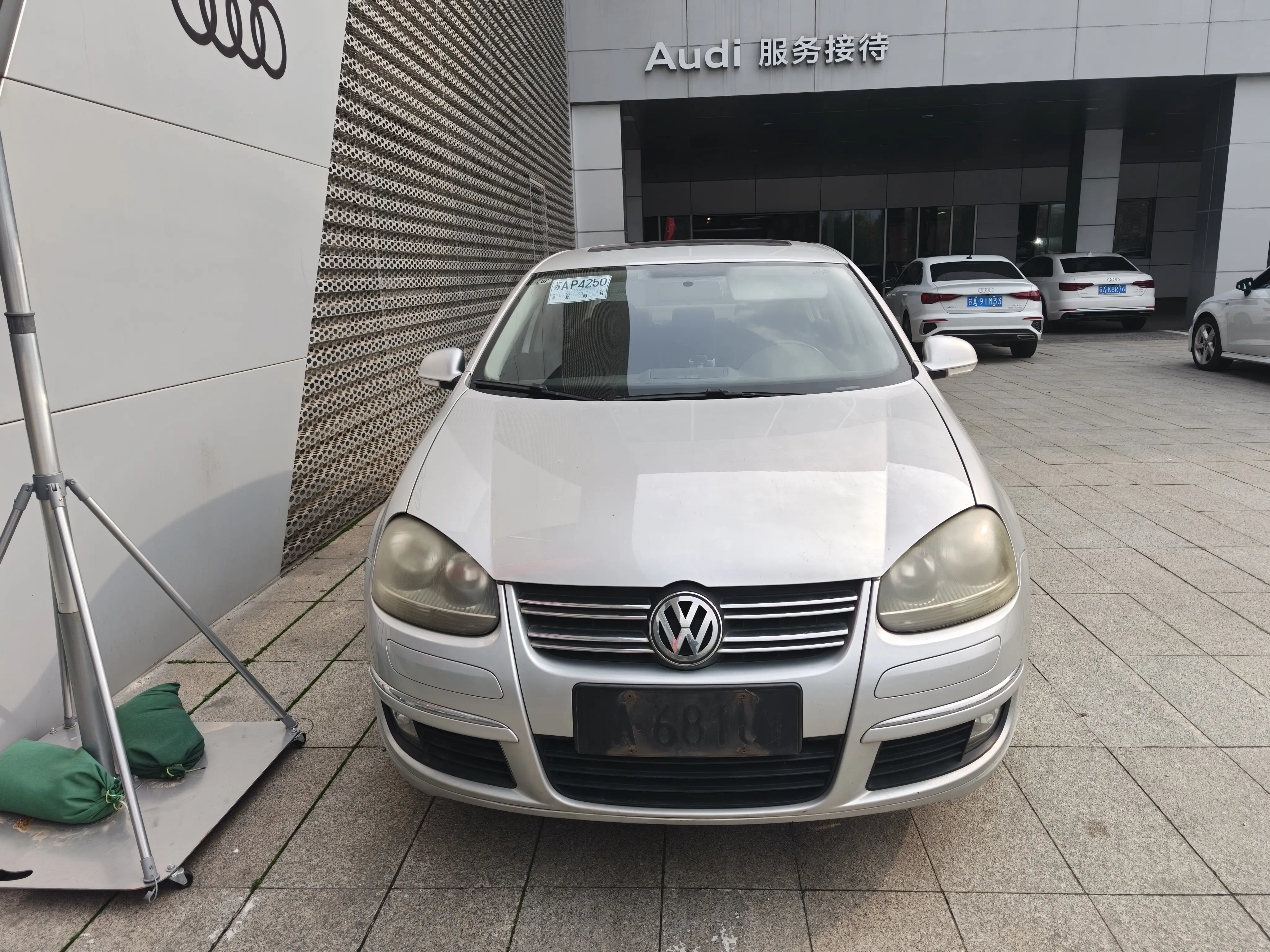 Volkswagen Sagitar  из Китая