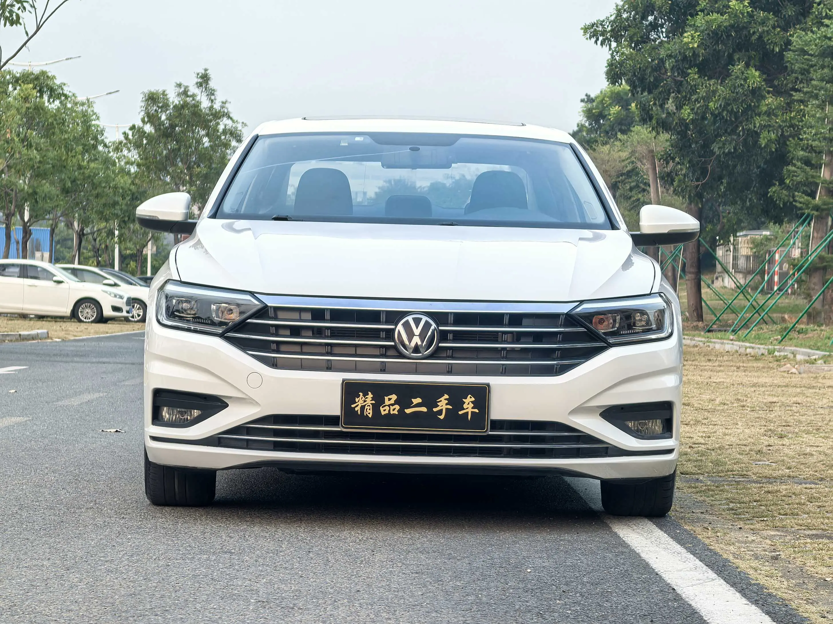 Volkswagen Sagitar  из Китая