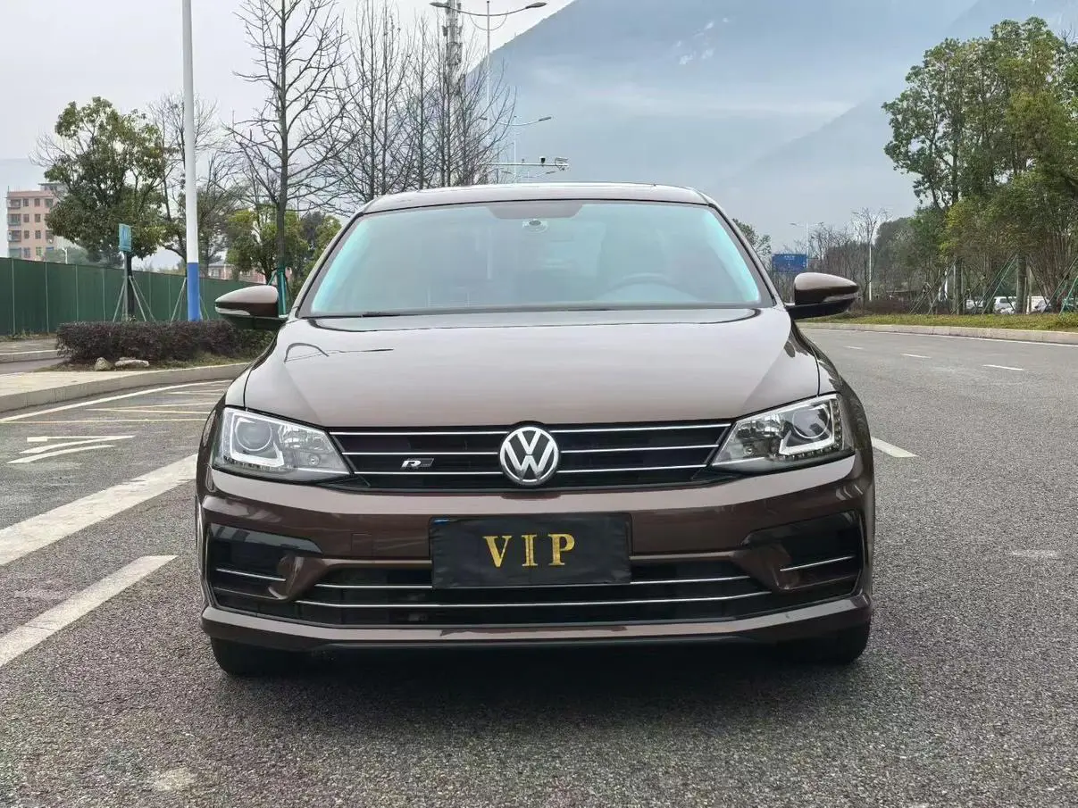 Volkswagen Sagitar  из Китая