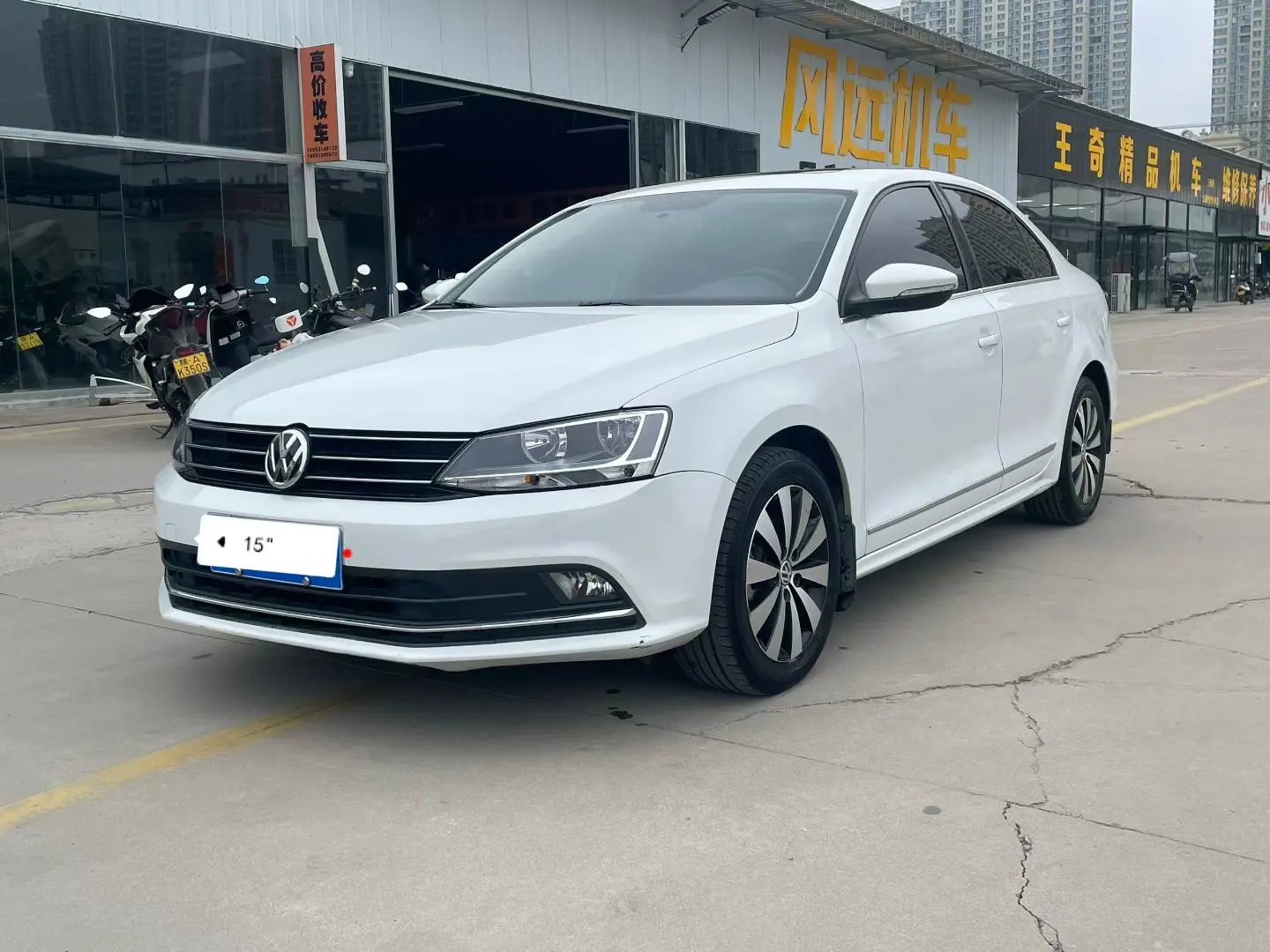 Volkswagen Sagitar  из Китая
