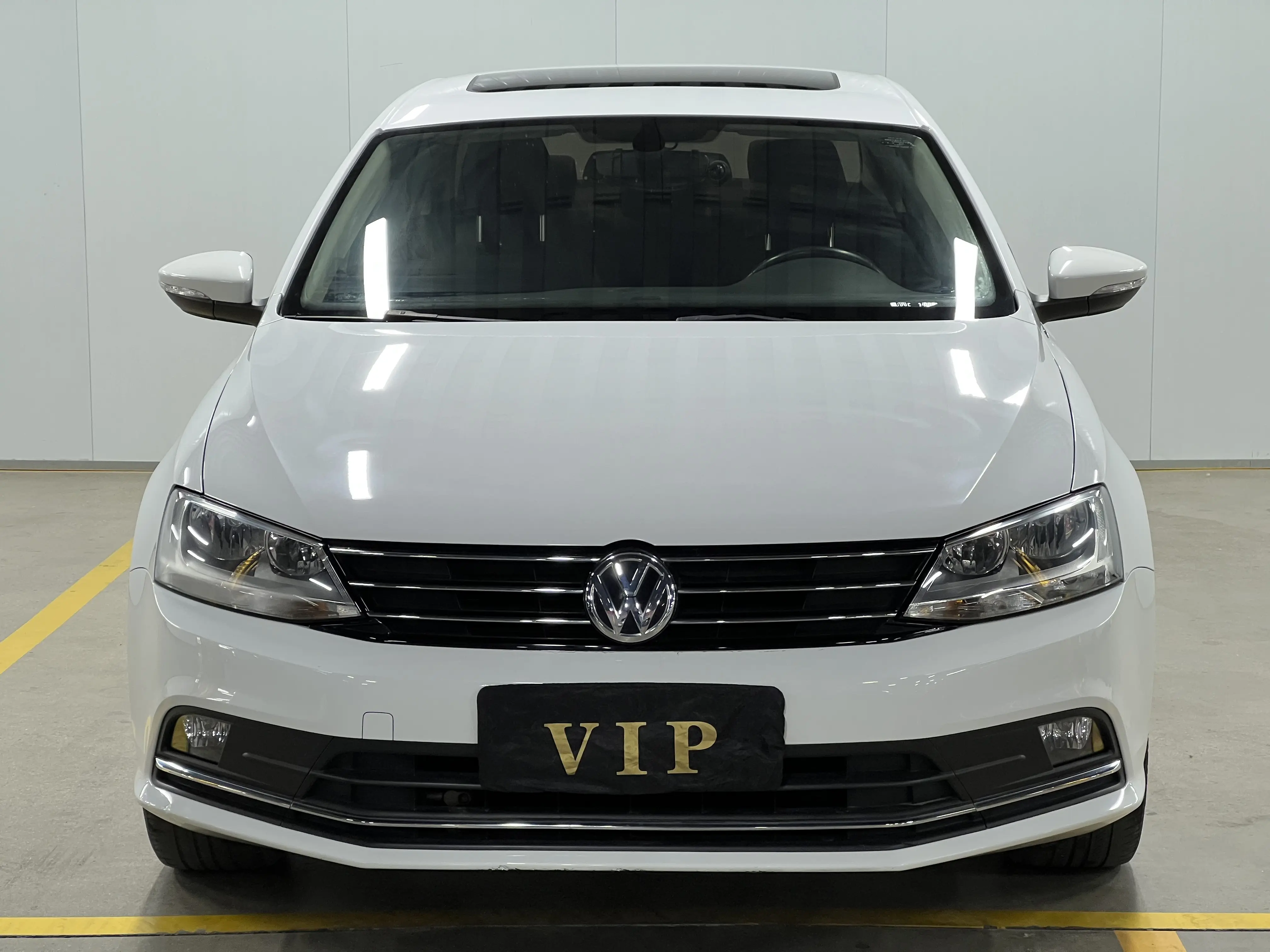 Volkswagen Sagitar  из Китая