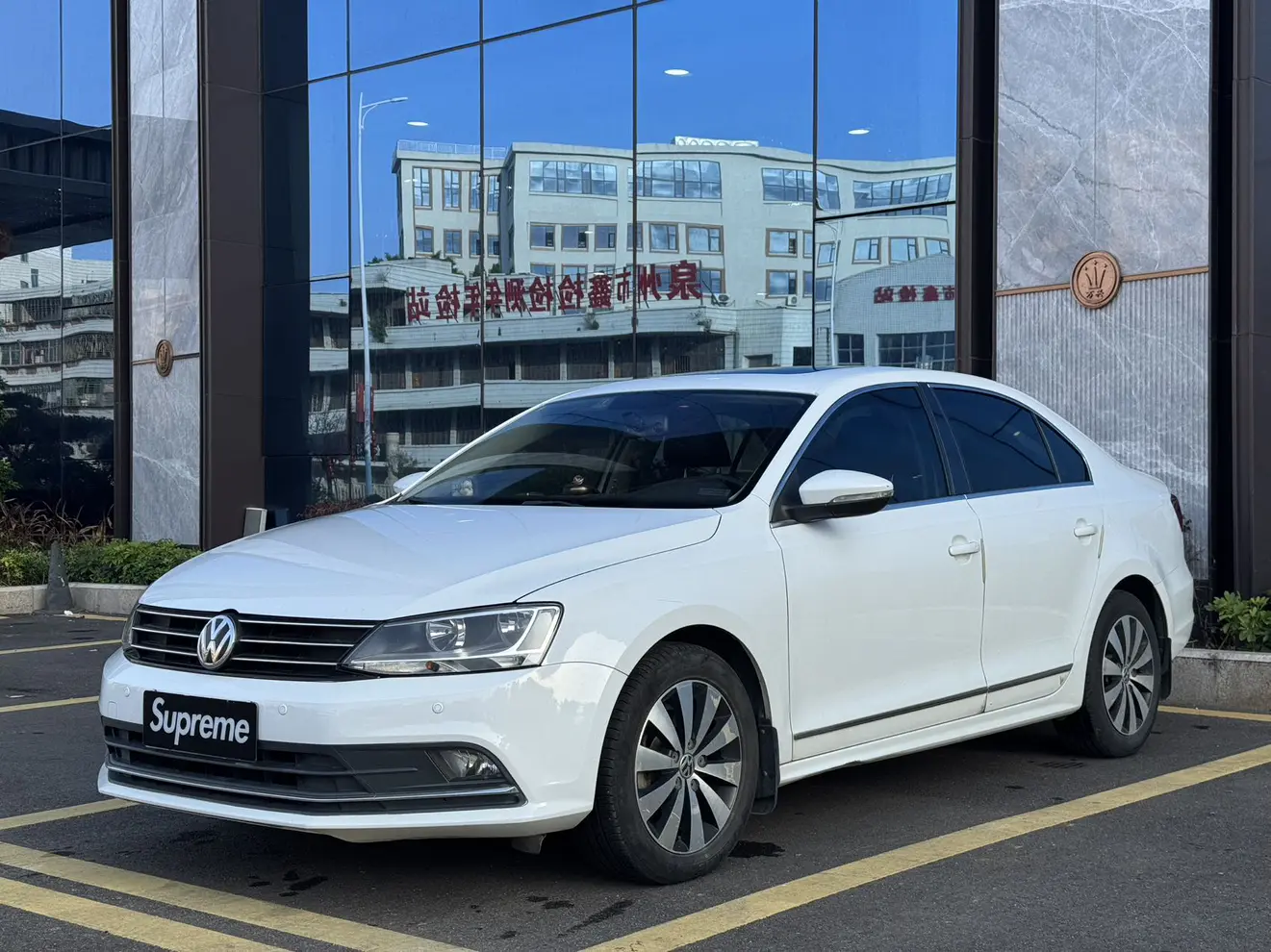 Volkswagen Sagitar  из Китая