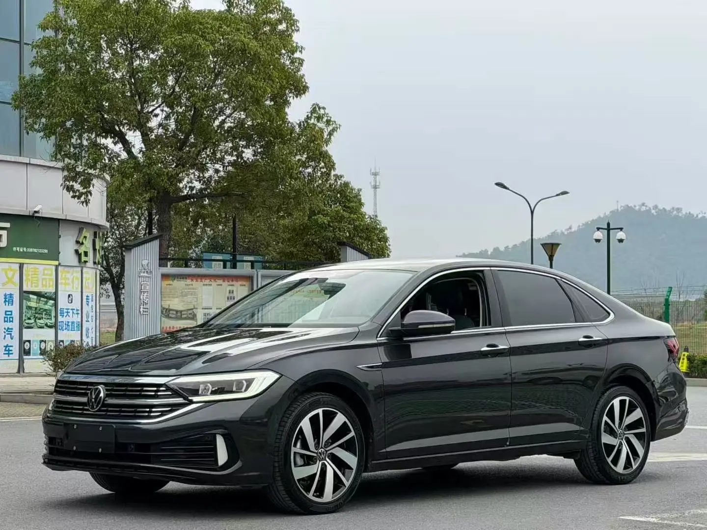 Volkswagen Sagitar  из Китая