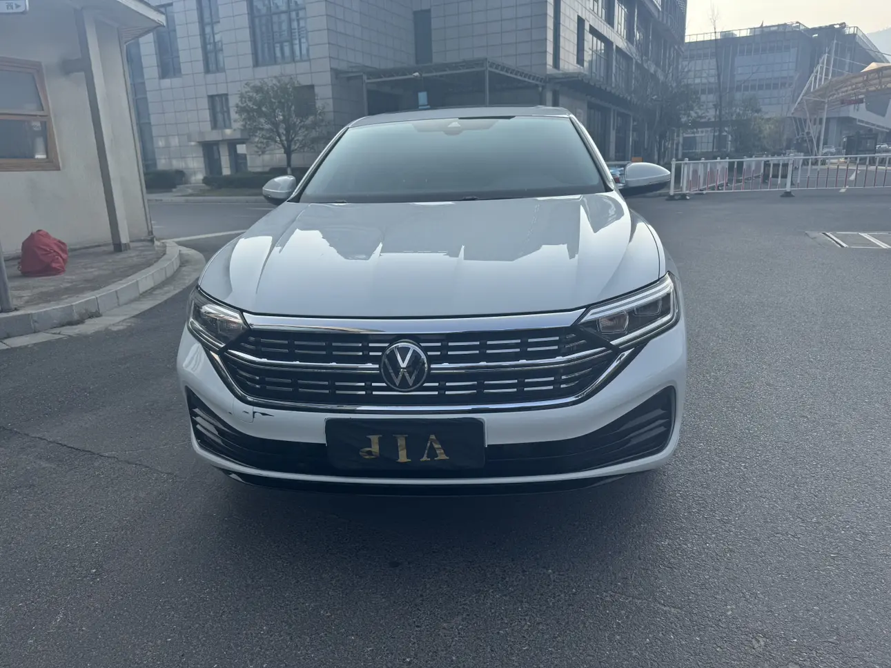 Volkswagen Sagitar  из Китая