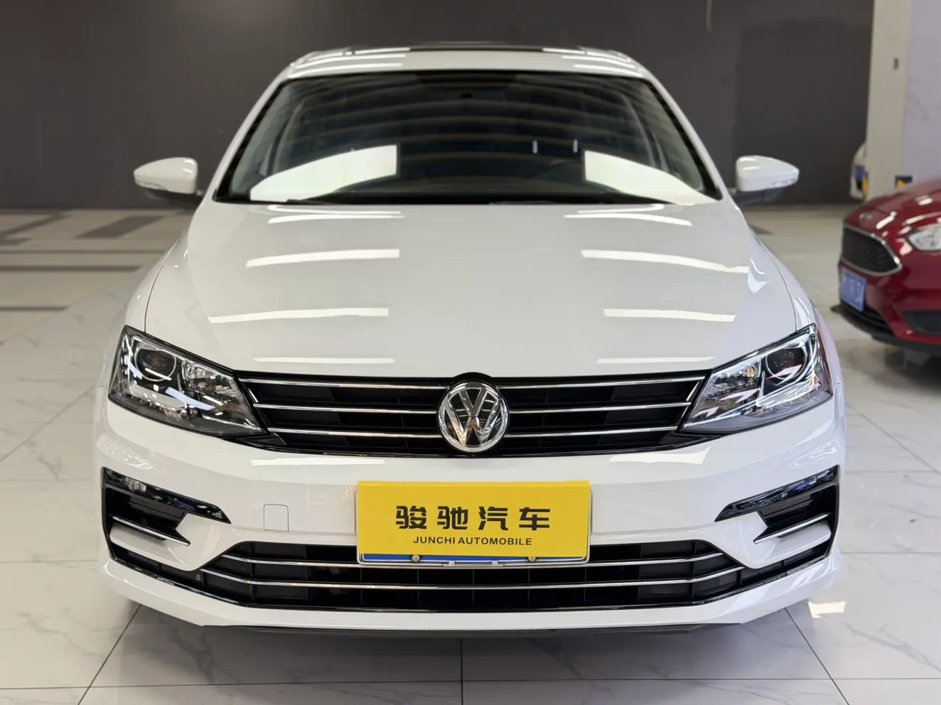 Volkswagen Sagitar  из Китая