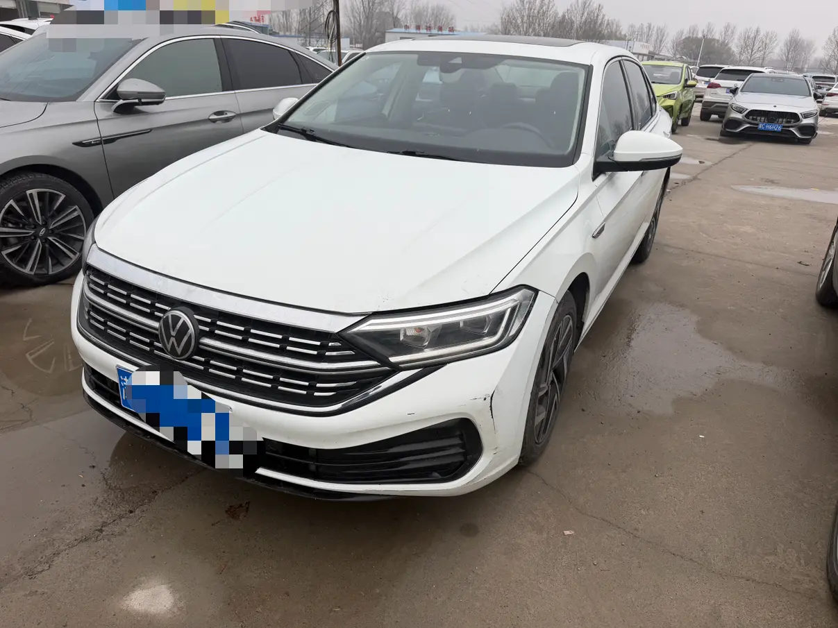 Volkswagen Sagitar  из Китая