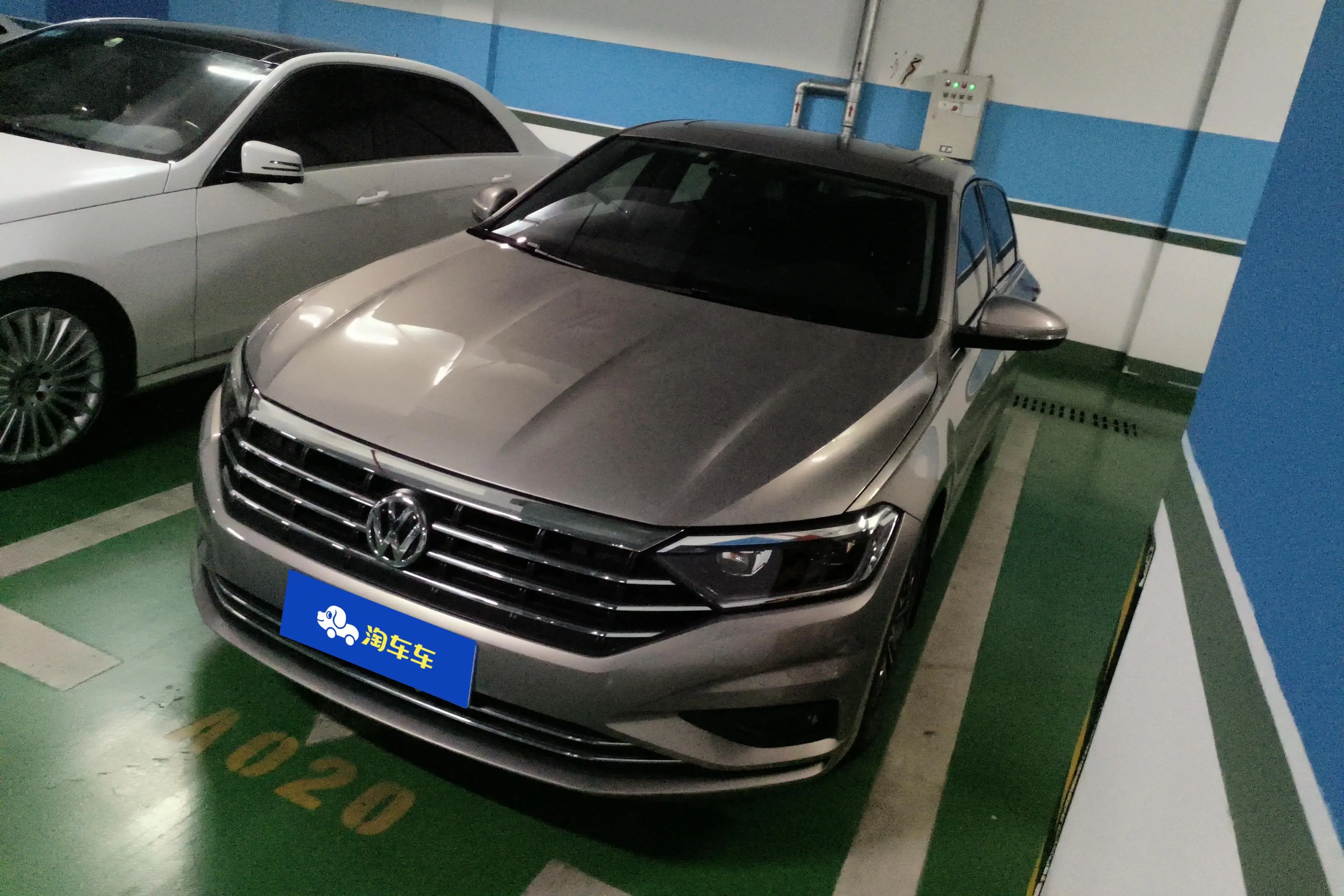 Volkswagen Sagitar  из Китая