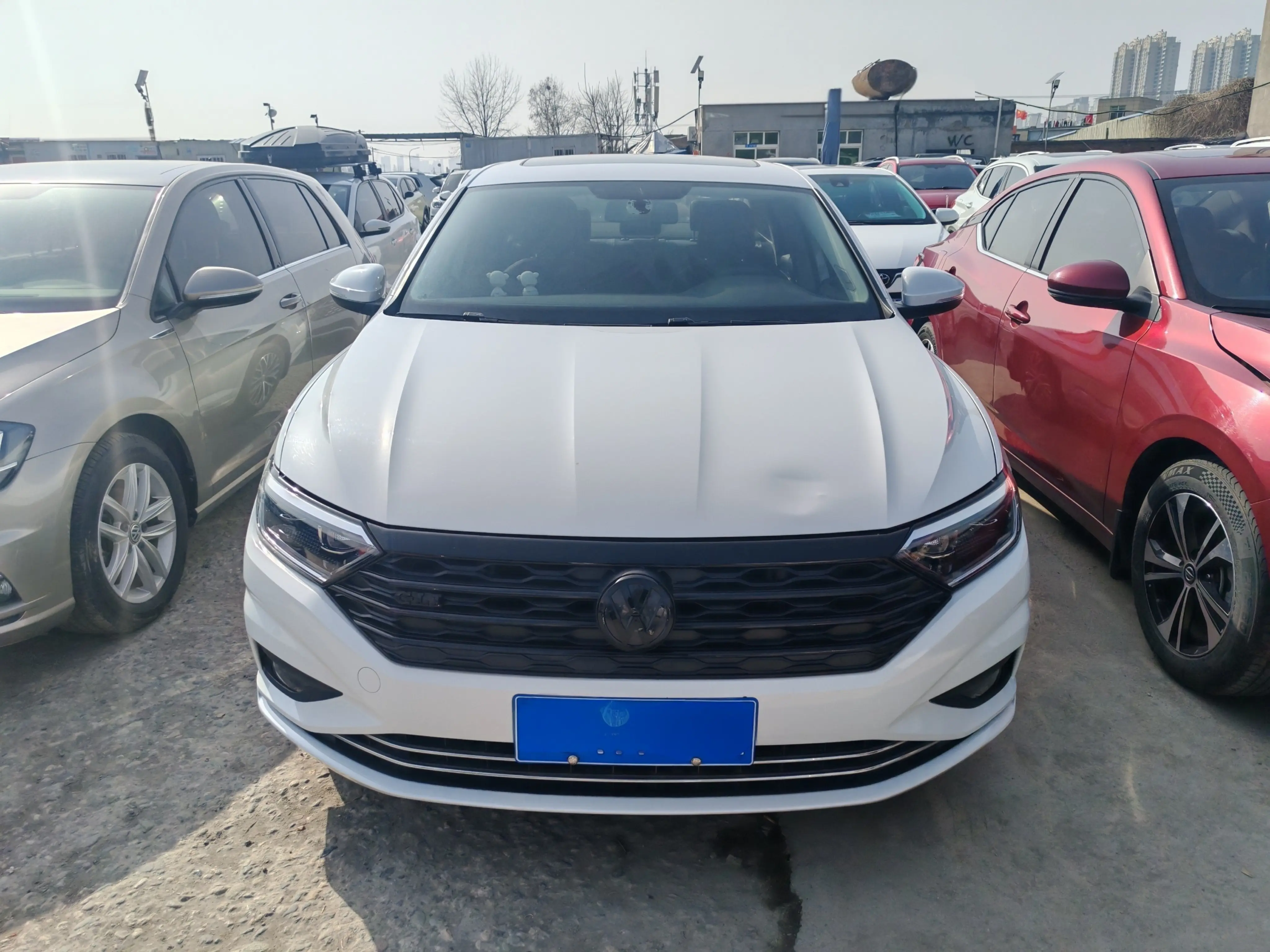 Volkswagen Sagitar  из Китая