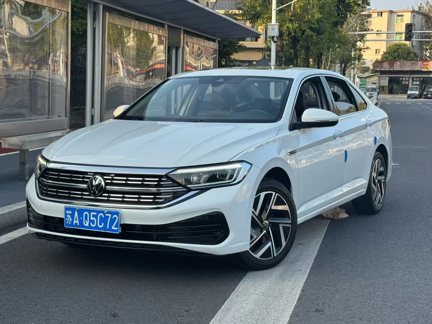 Volkswagen Sagitar  из Китая