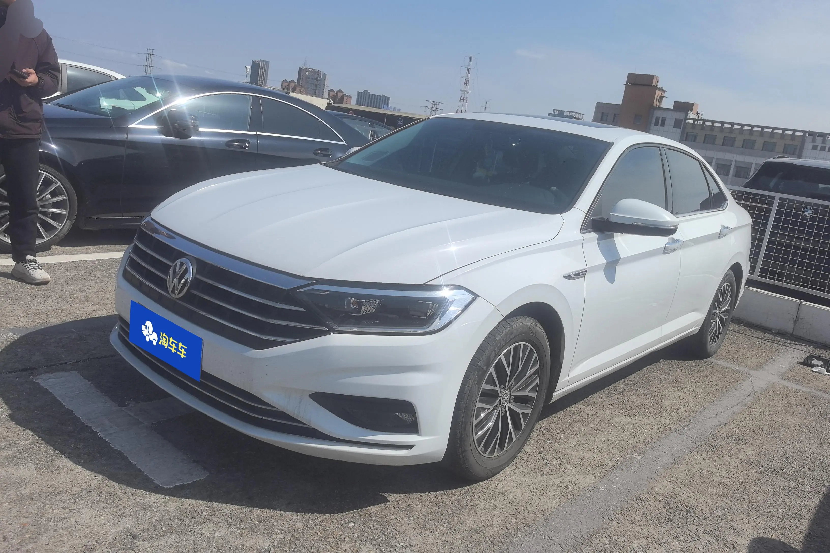 Volkswagen Sagitar  из Китая